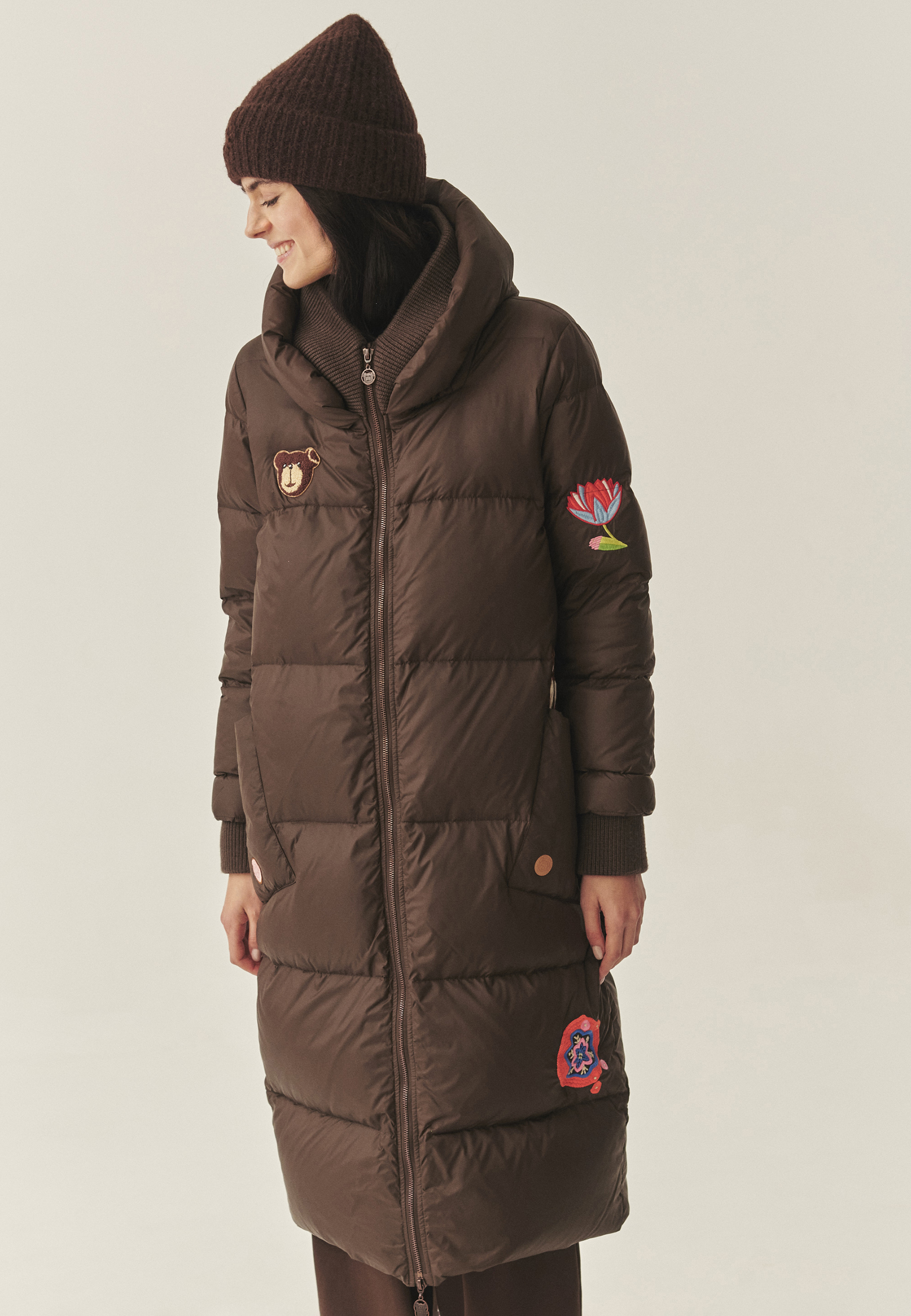 BRĄZOWY PŁASZCZ Z PUCHOWYM WYPEŁNIENIEM - VIOLINA BRĄZOWY 2