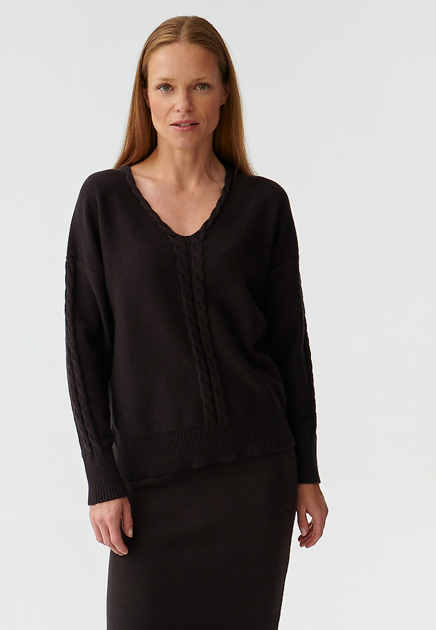 LADIES’ SWEATER WITH V-SHAPE NECKLINE POLI LADIES’ SWEATER WITH V-SHAPE NECKLINE POLI BRĄZOWY 3