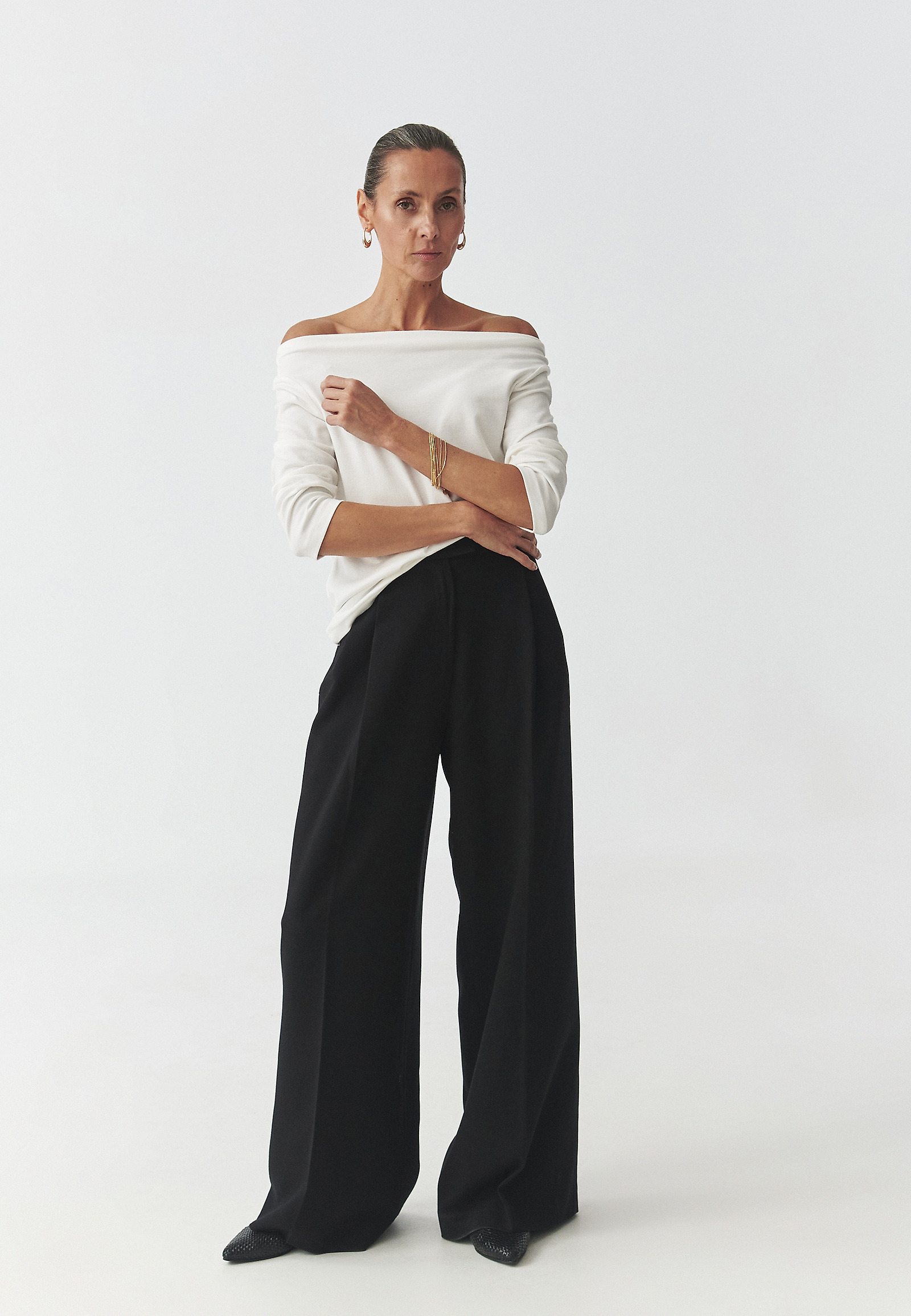 PANTALONI DE DAMĂ, DIN ȚESĂTURĂ, CU DUNGĂ — NOVO PANTALONI DE DAMĂ, DIN ȚESĂTURĂ, CU DUNGĂ — NOVO NEGRU 108911