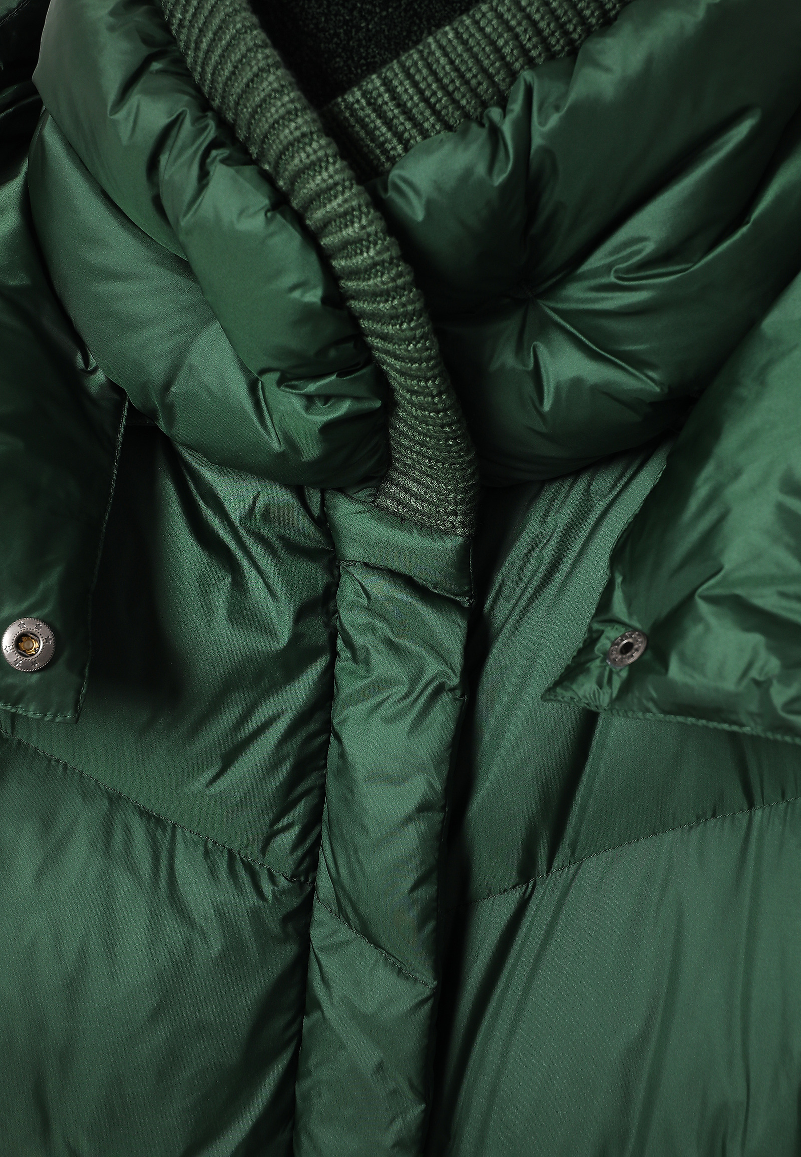 JACKETĂ ÎNDEASĂ CU GLUGĂ - DAGAMARI JACKETĂ ÎNDEASĂ CU GLUGĂ - DAGAMARI VERDE 116430