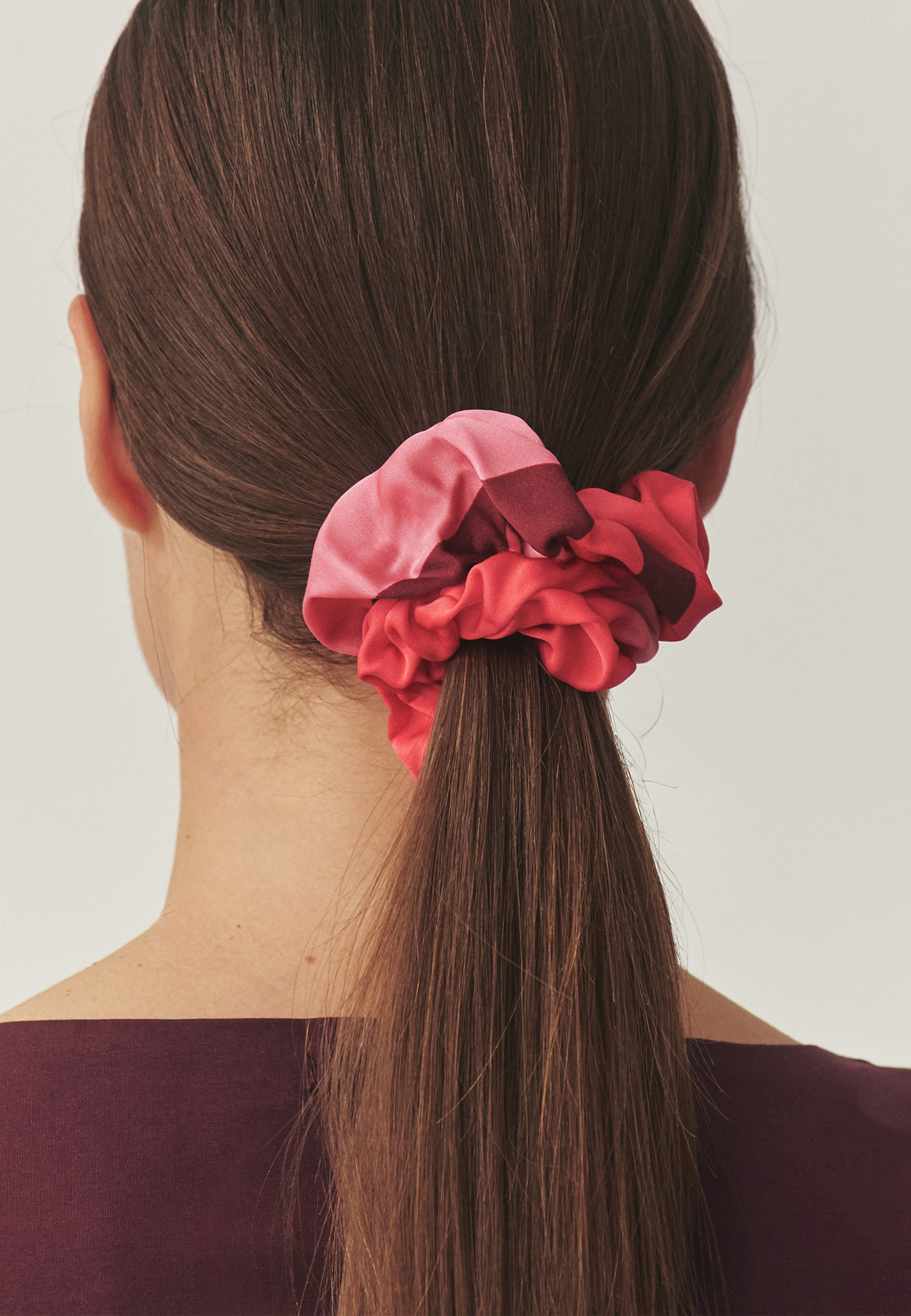 GUMKA TYPU SCRUNCHIE - TATUUMKA 9 CZERWONY 2