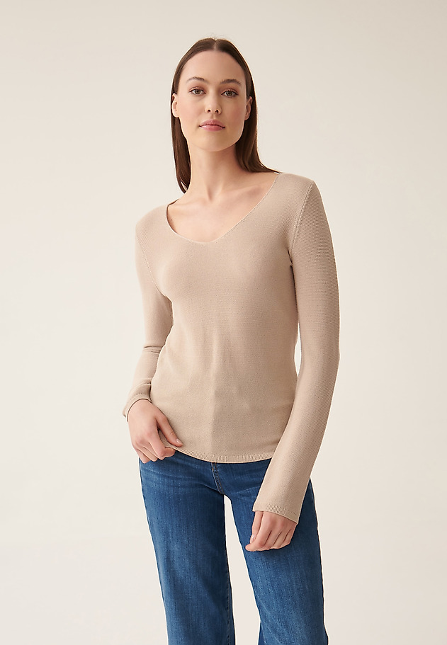 LADIES' CLASSIC SWEATER TESSO LADIES' CLASSIC SWEATER TESSO BEŻOWY 3