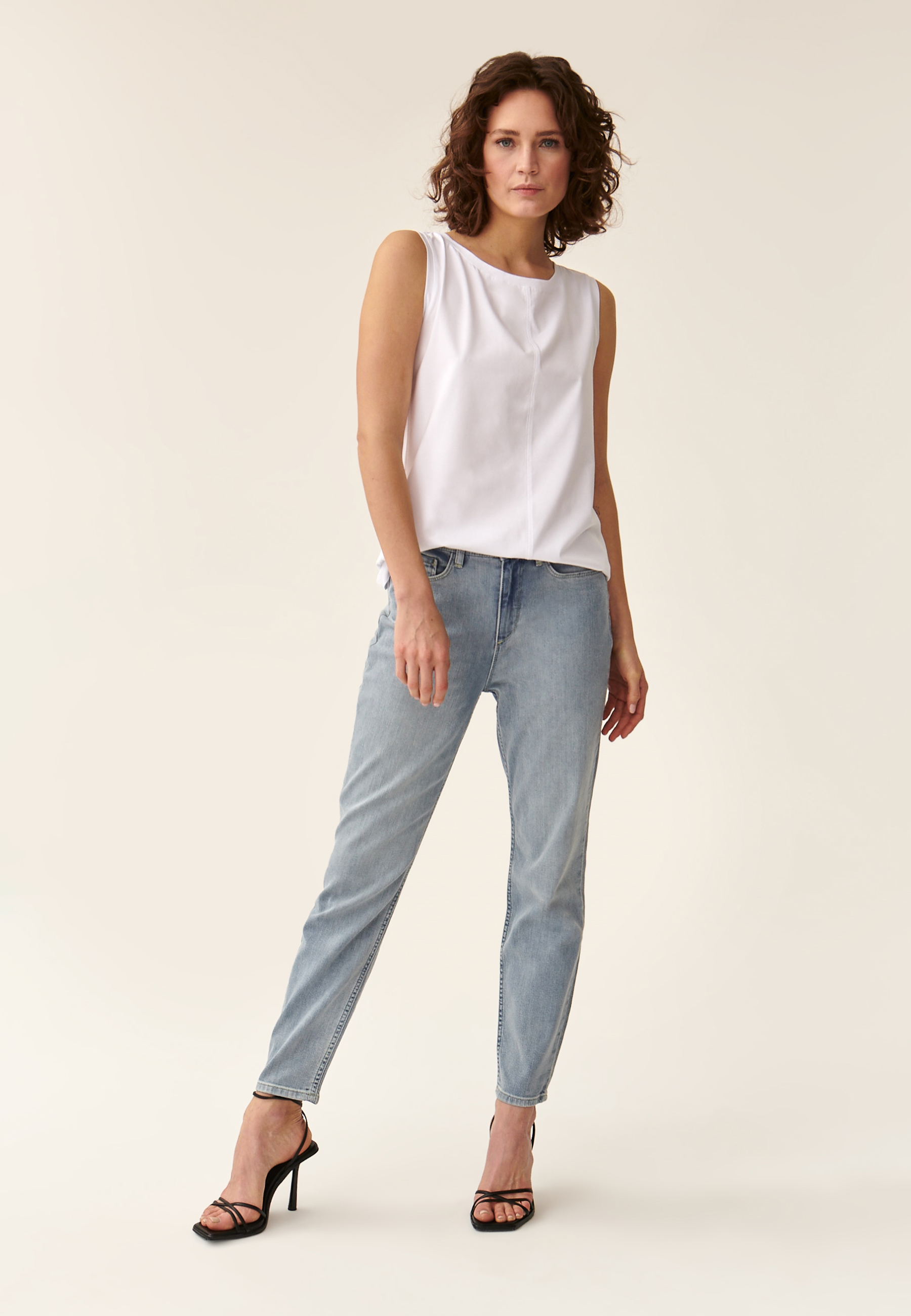 DÁMSKÁ HALENKA BEZ RUKÁVŮ FASATI