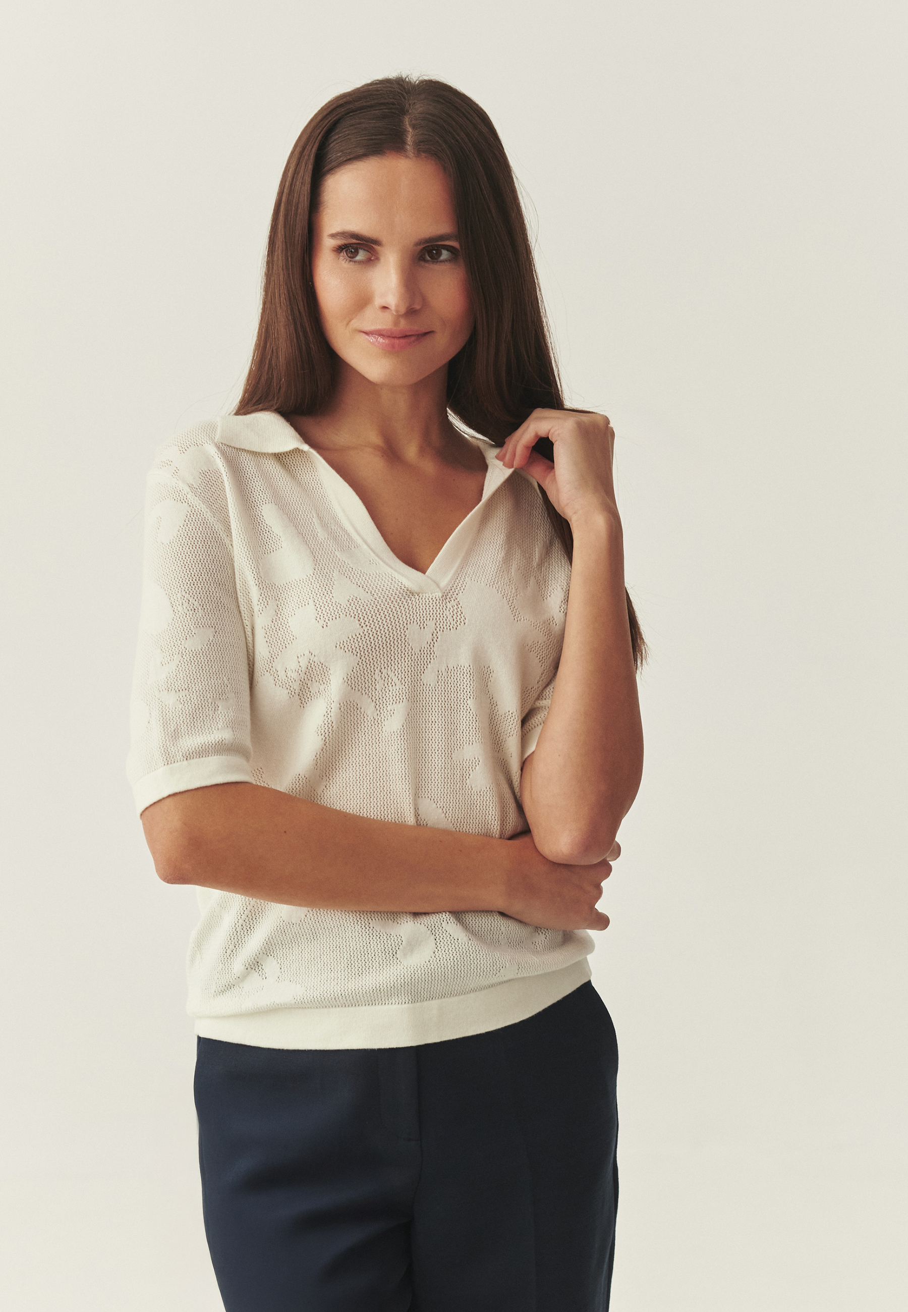 PLETENÁ BLŮZA S KRAKOVANÝM VZOREM - ZURRA BÍLÁ 2