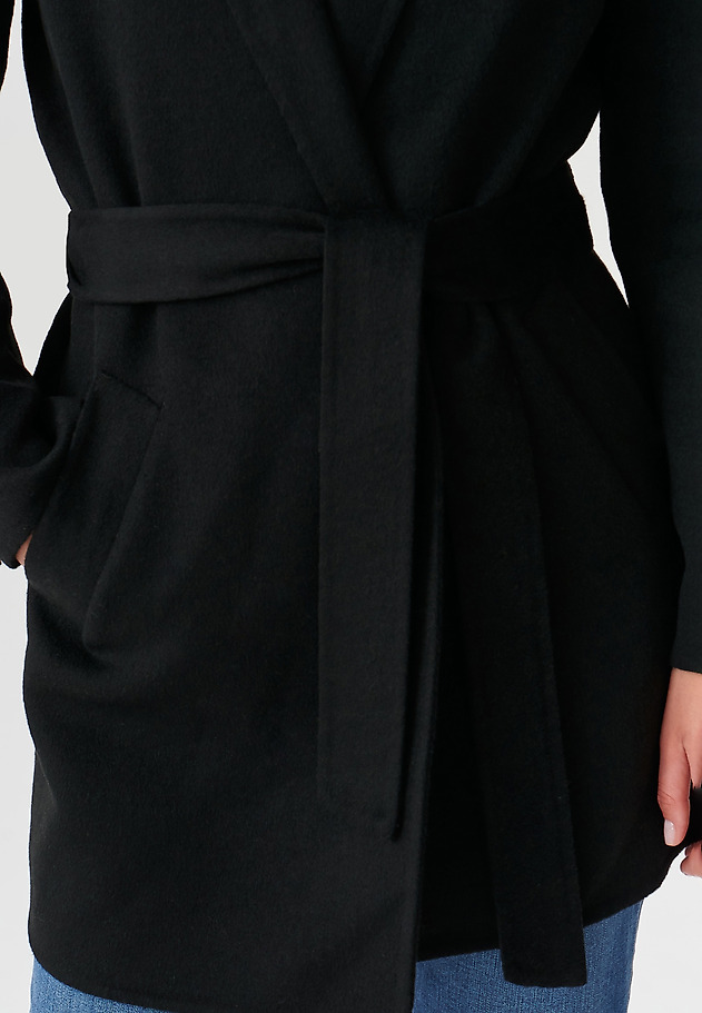 LADIES’ COAT WITH A TIE MOZA 1 LADIES’ COAT WITH A TIE MOZA 1 CZARNY 6