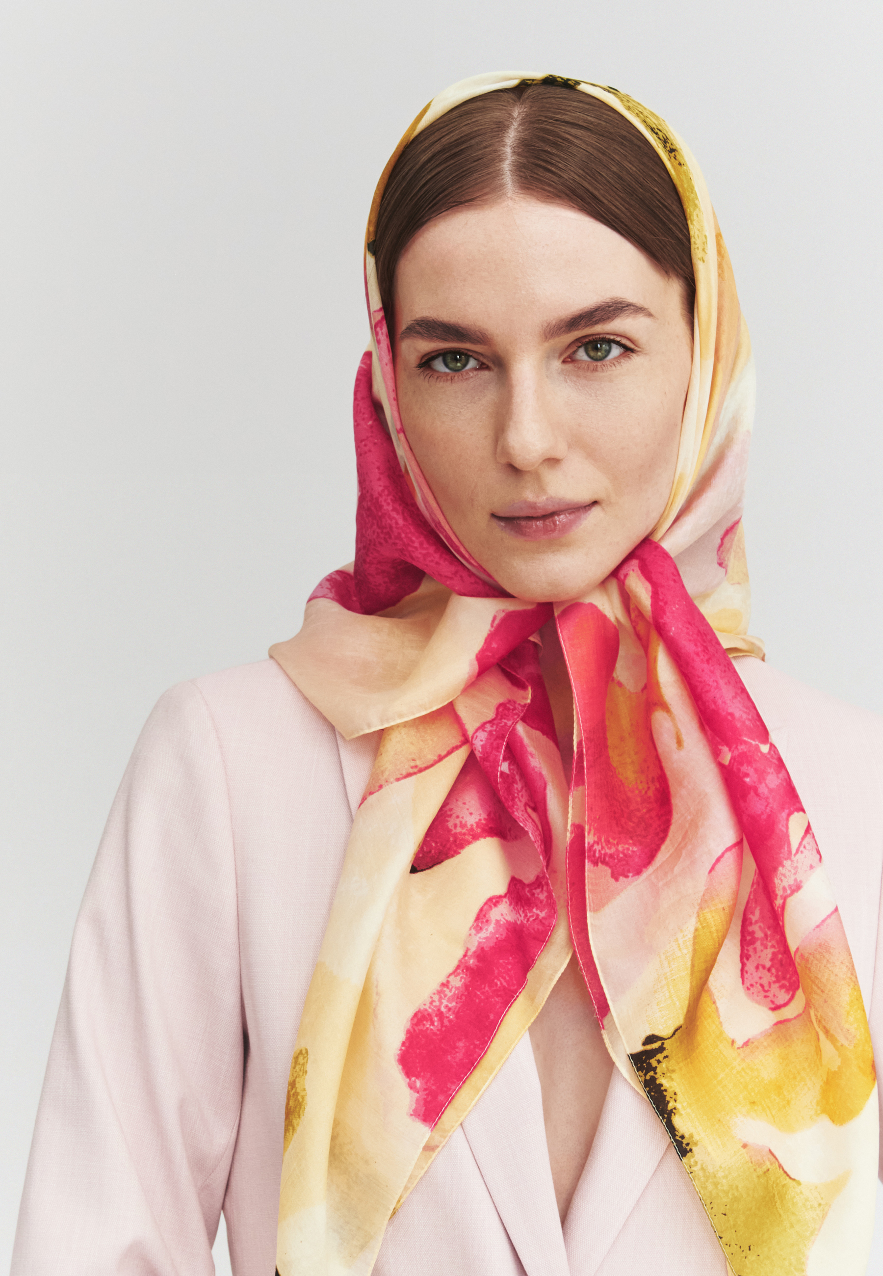 HODVÁBNA ŠATKA – EMINA VIACFAREBNÝ 2