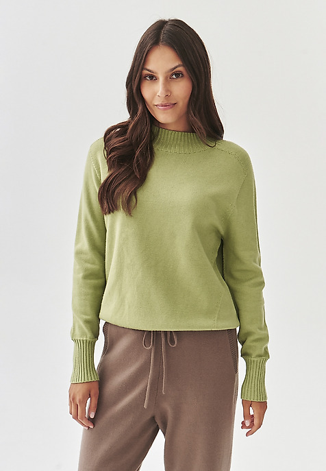 PULOVER CLASIC CU DECOLTEU ROTUND - ROSIE VERDE 2