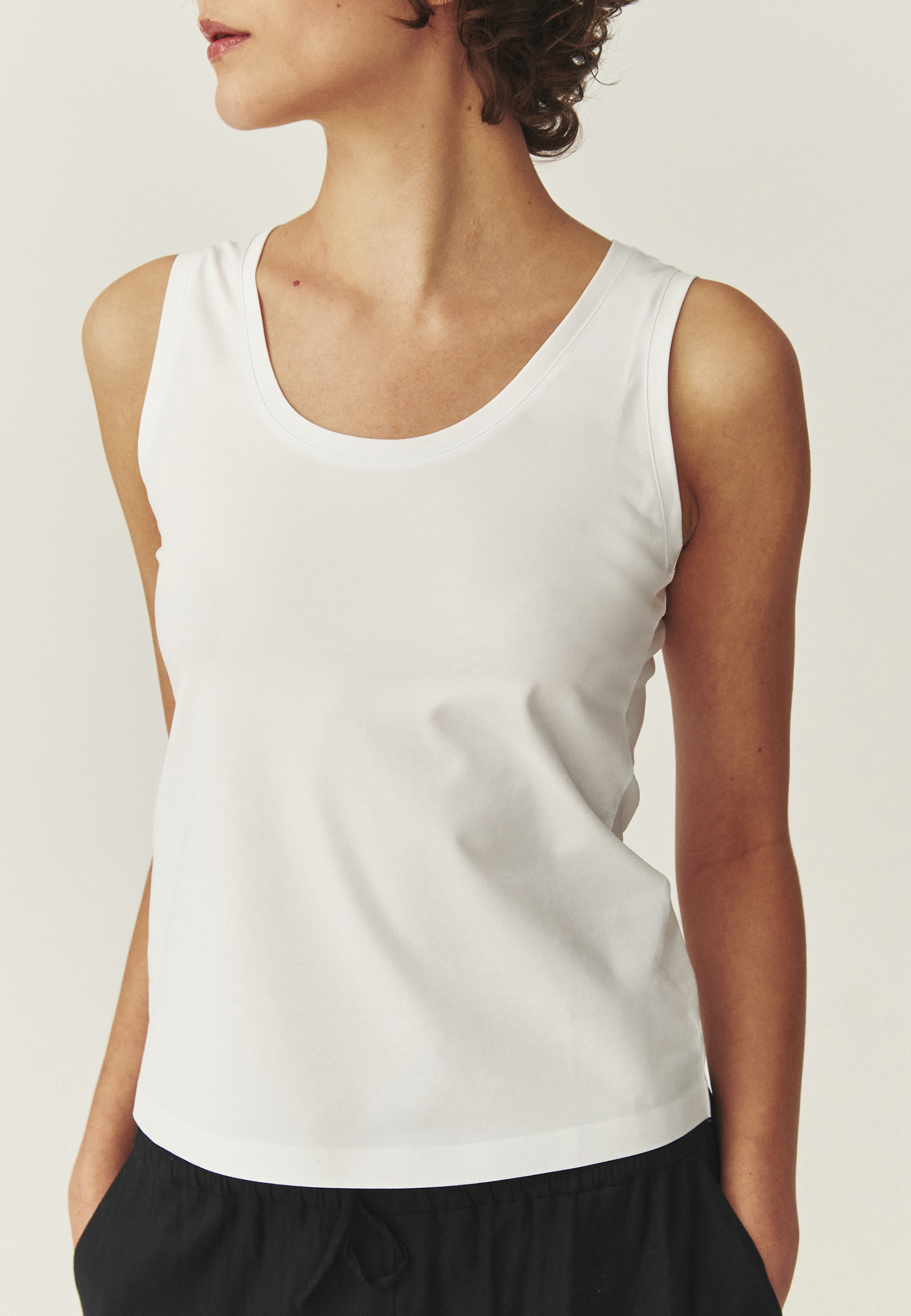 BLUZĂ DIN BUMBAC, FĂRĂ MÂNECI - ROFA ALB 2