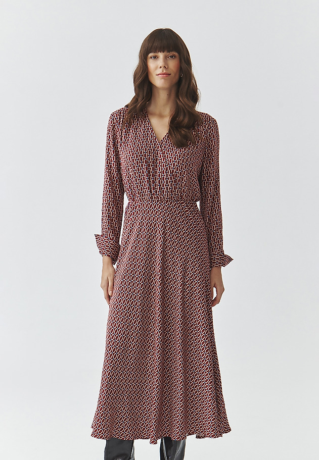 FABRIC MIDI DRESS WITH ENVELOPE NECKLINE AND DESIGNER PATTERN — DEBERA FABRIC MIDI DRESS WITH ENVELOPE NECKLINE AND DESIGNER PATTERN — DEBERA MULTIKOLOR 3