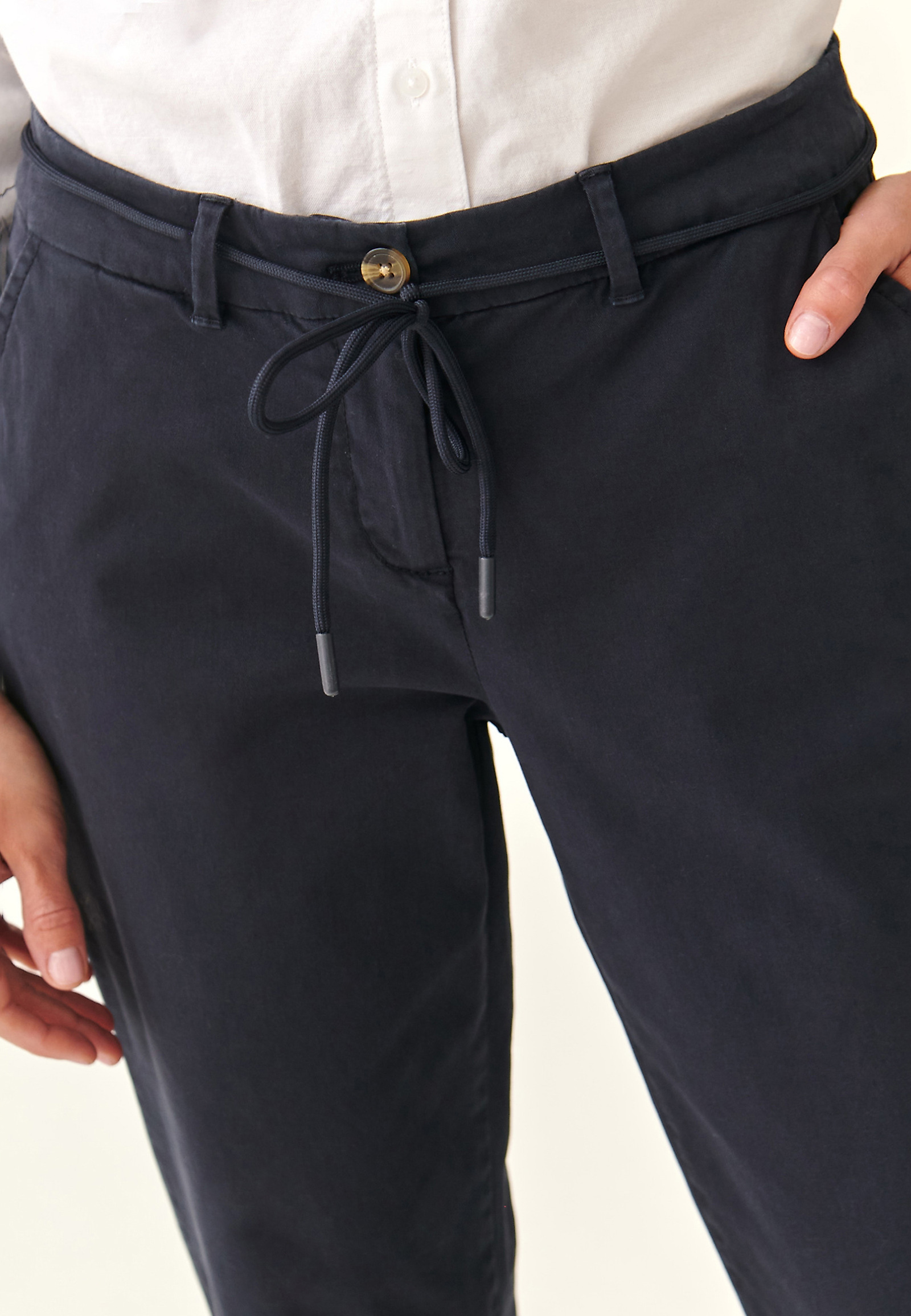 DÁMSKE NOHAVICE CHINO HINO DÁMSKE NOHAVICE CHINO HINO NÁMORNÍCKA MODRÁ 87062