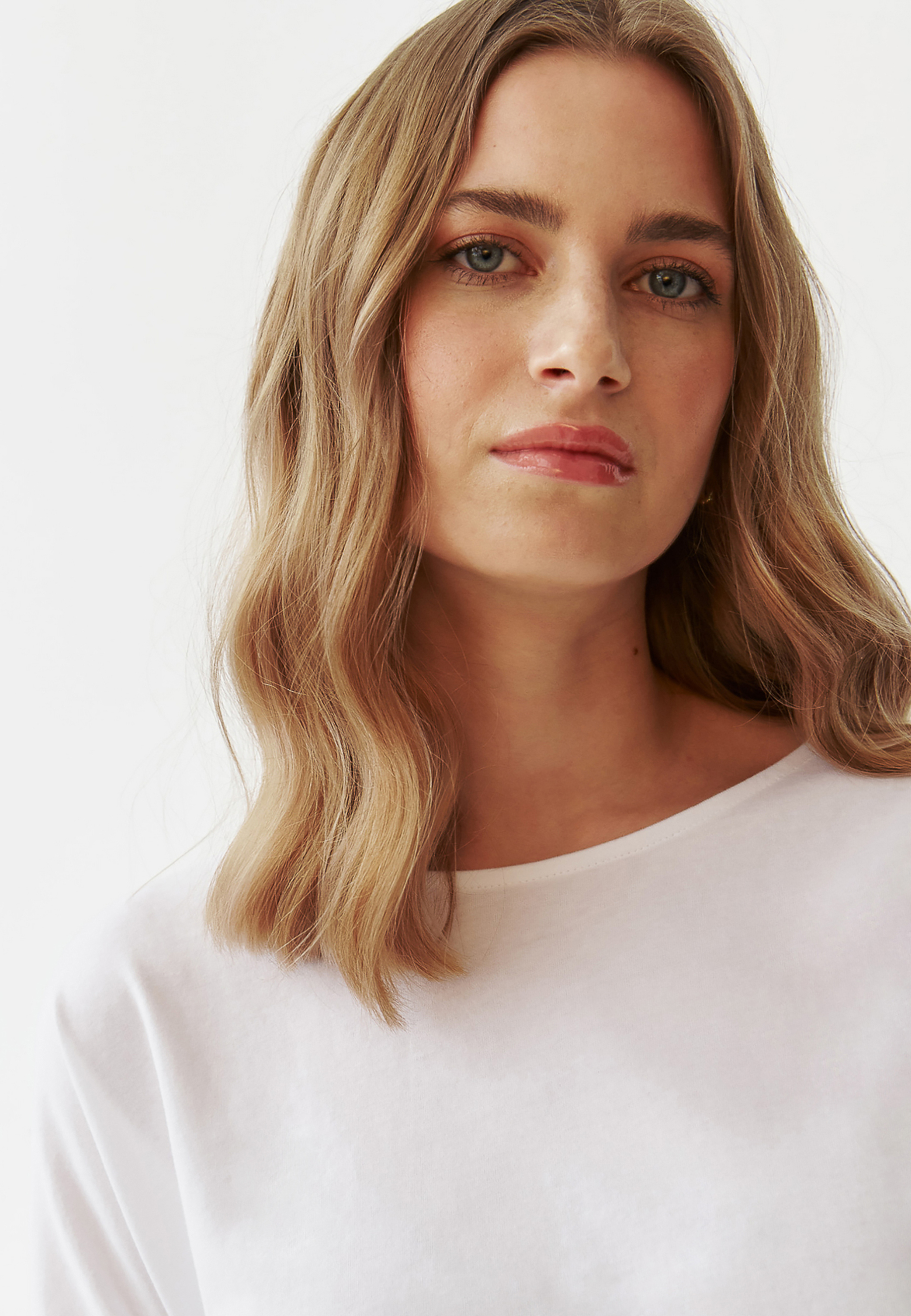 DÁMSKE BAVLNENÉ TRIČKO S KIMONOVÝMI RUKÁVMI - LALI