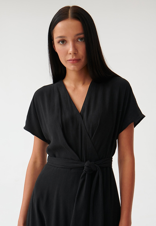 PLÁTĚNÉ ŠATY SE ZAVAZOVÁNÍM WANESSA PLÁTĚNÉ ŠATY SE ZAVAZOVÁNÍM WANESSA ČERNÁ 5