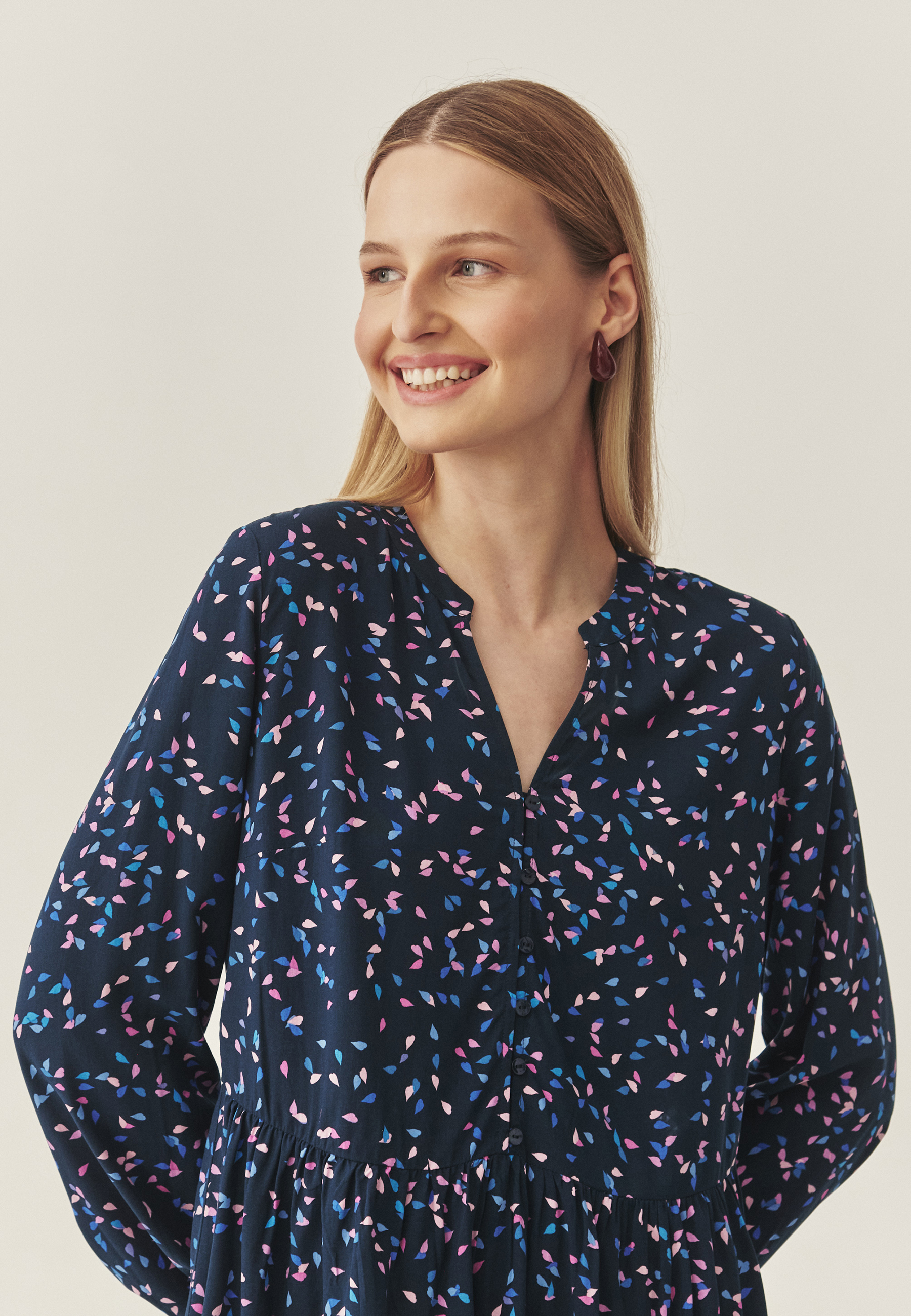 ROCHIE CU MODEL, CU MÂNECĂ LUNGĂ, DIN VISCOZĂ - STRAKMI MULTICOLOR 2