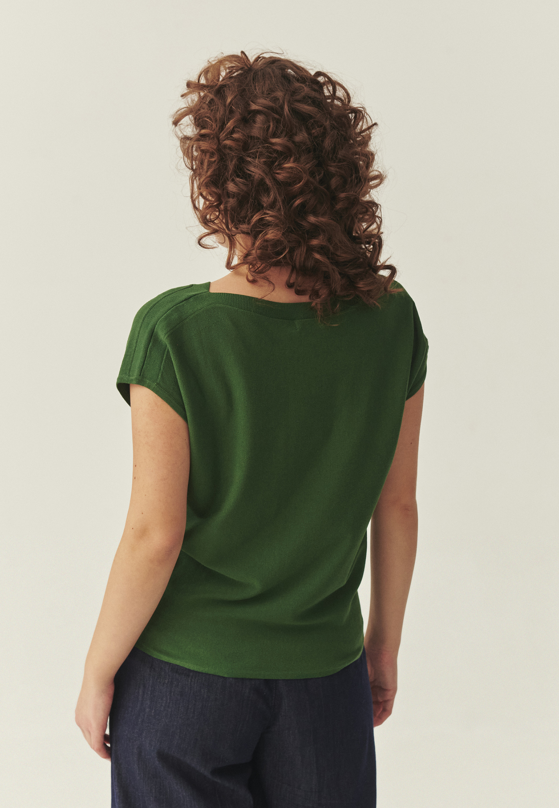 DZIANINOWA BLUZKA Z WISKOZĄ LENZING™ ECOVERO™ - IVENI ZIELONY 2