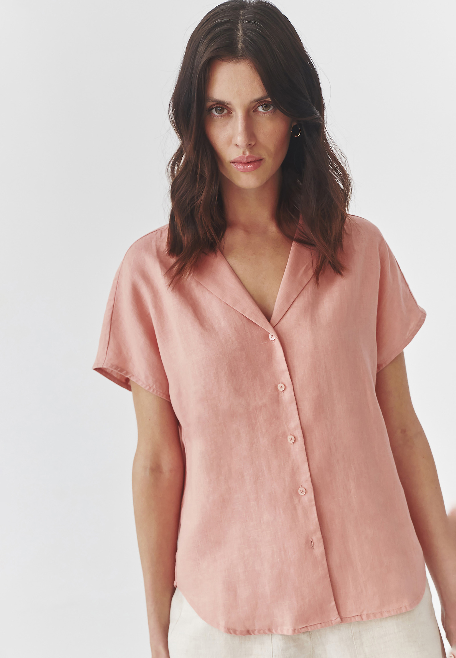 LNIANA KIMONOWA KOSZULA DAMSKA Z MINI RĘKAWKIEM - KIMO LNIANA KIMONOWA KOSZULA DAMSKA Z MINI RĘKAWKIEM - KIMO RÓŻOWY 106337