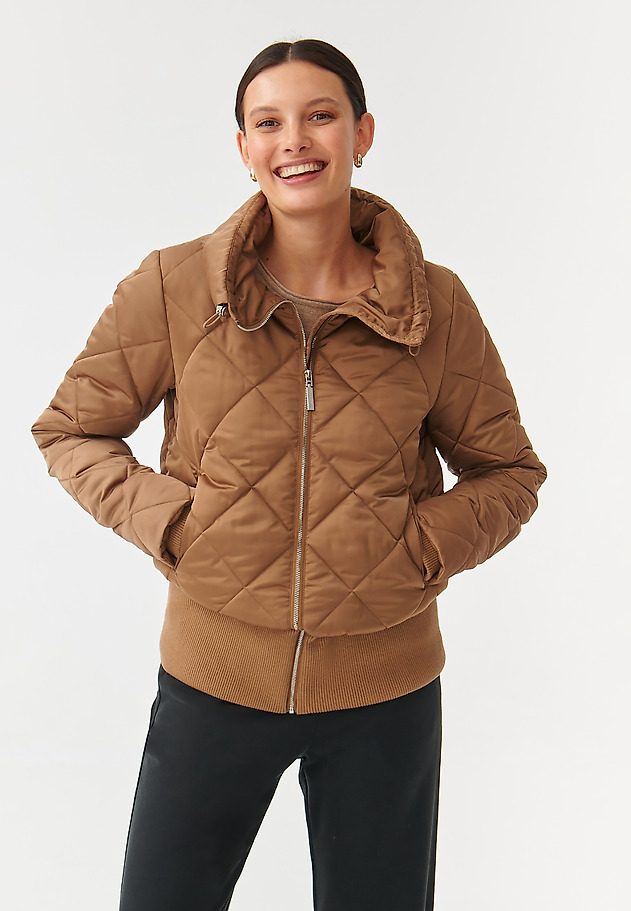 LADIES’ QUILTED JACKET MEKKO LADIES’ QUILTED JACKET MEKKO BEŻOWY 1