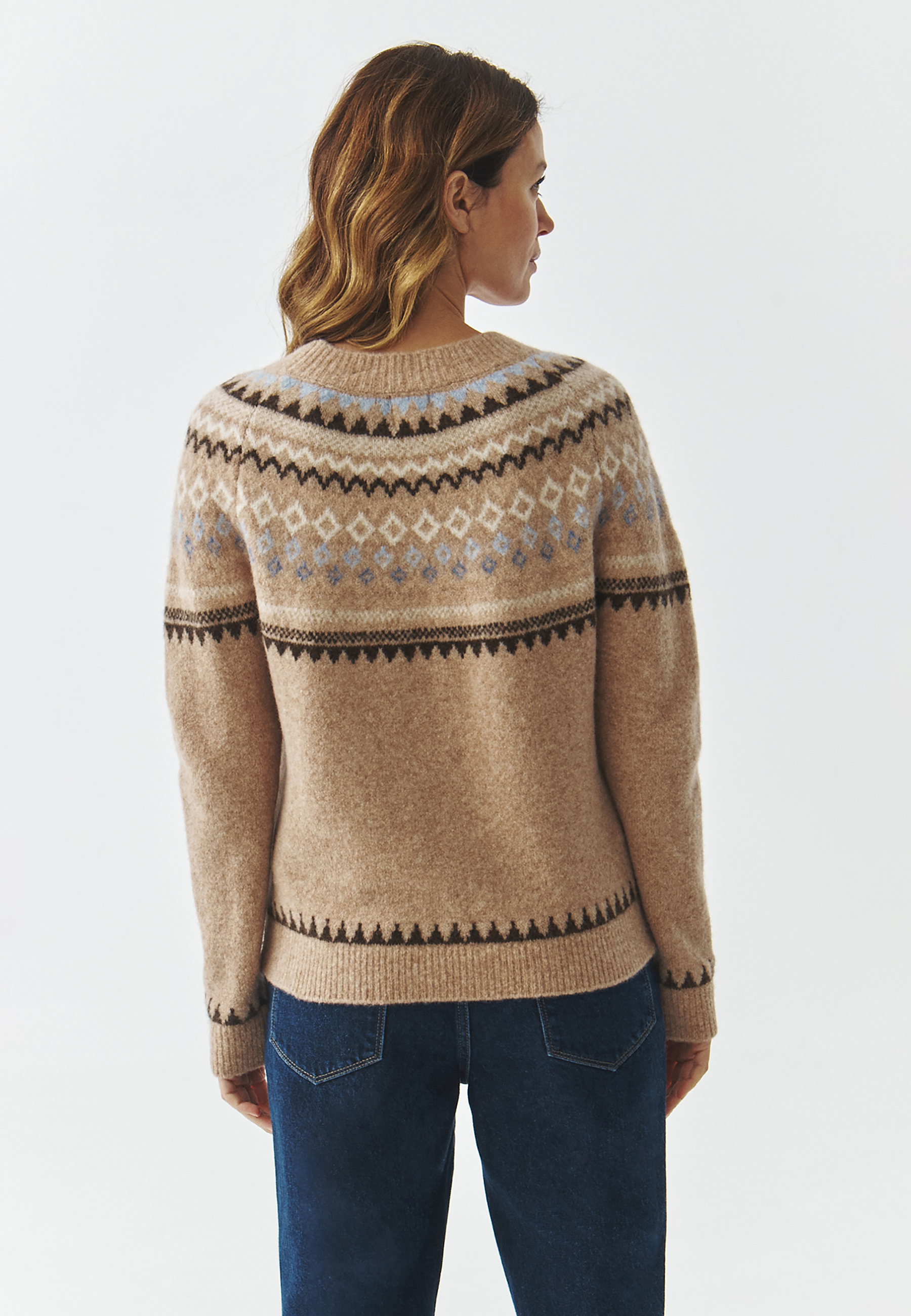 WEŁNIANY SWETER DAMSKI Z FINEZYJNYM WZOREM — ALICE MULTIKOLOR 2