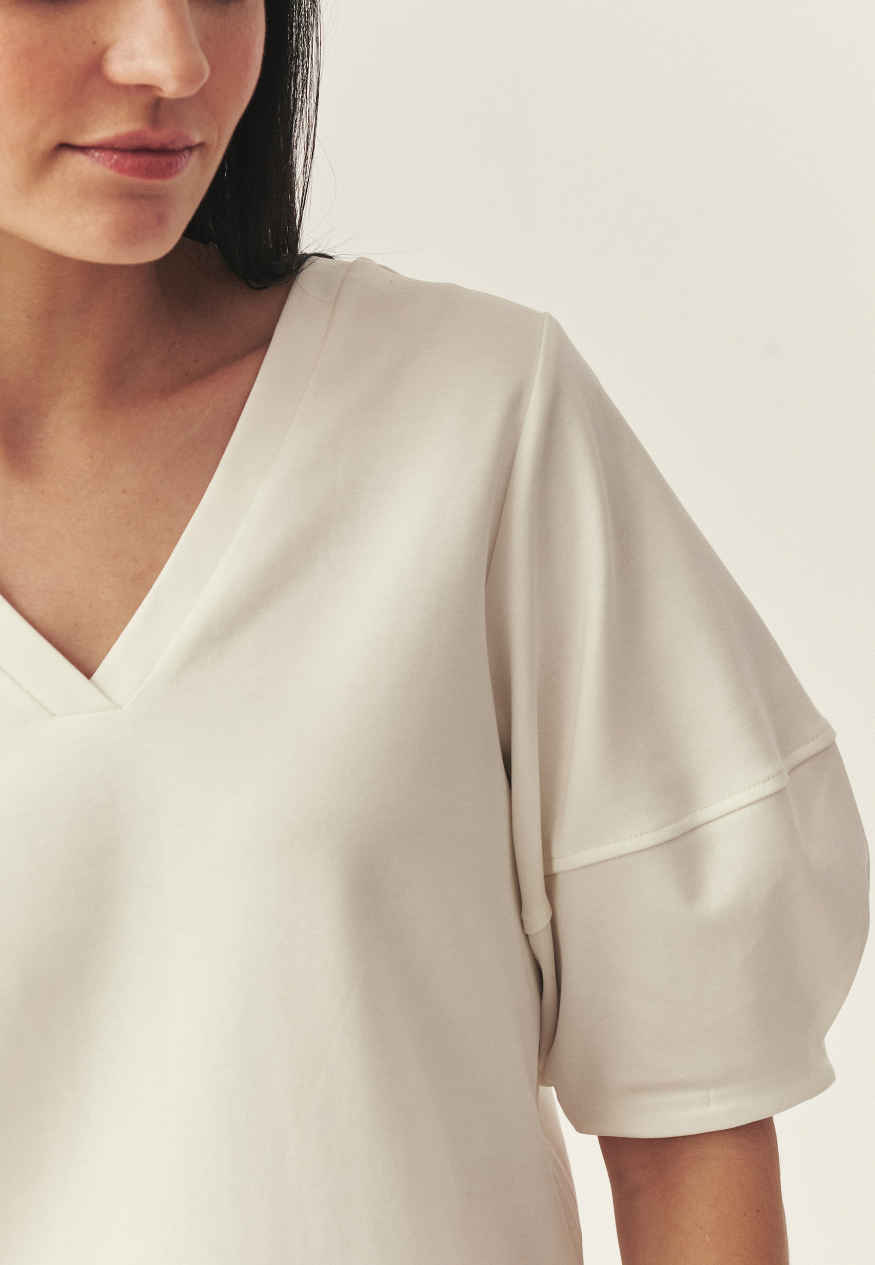 BLÚZKA S BALÓNOVÝMI RUKÁVMI – BEESA 1