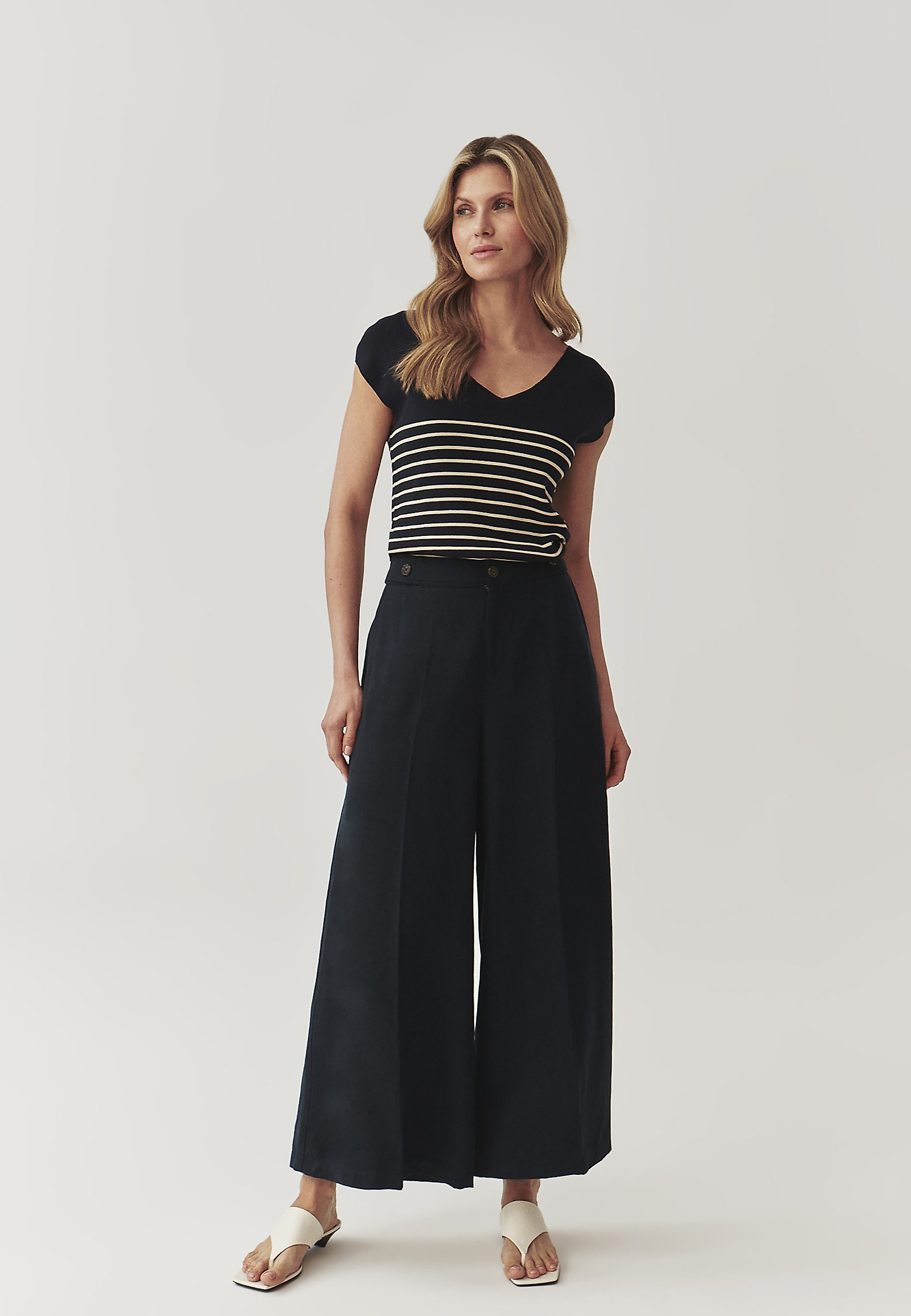 ELEGANTNA ŽENSKA ČRTASTA BLUZA - NIKALA 2 ELEGANTNA ŽENSKA ČRTASTA BLUZA - NIKALA 2 VEČBARVNA 97545