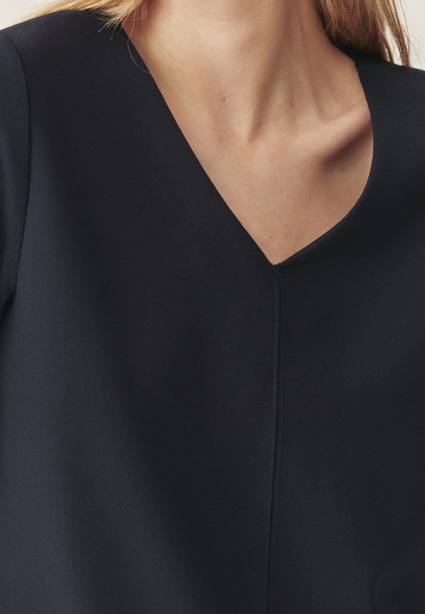 ROCHIE TRICOTATĂ CU MÂNECI SCURTE ȘI CU DECOLTEU ÎN FORMA LITEREI „V” - KOKORA BLEUMARIN 2