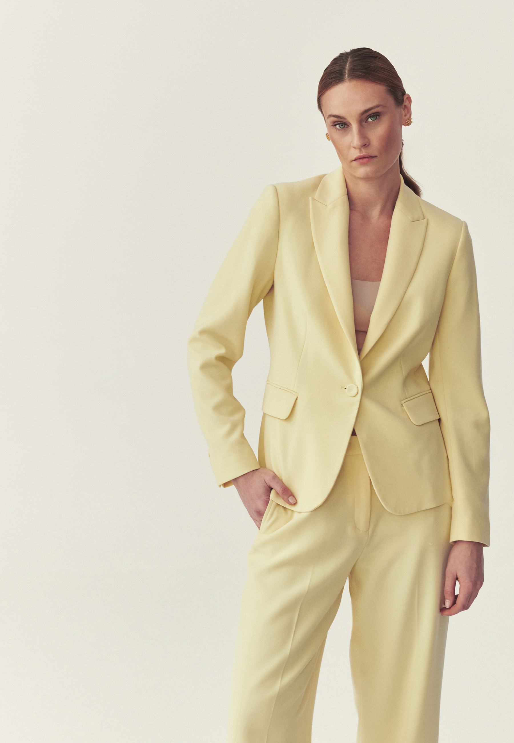 TKANINOVÝ DÁMSKÝ BLAZER - REMALA 4