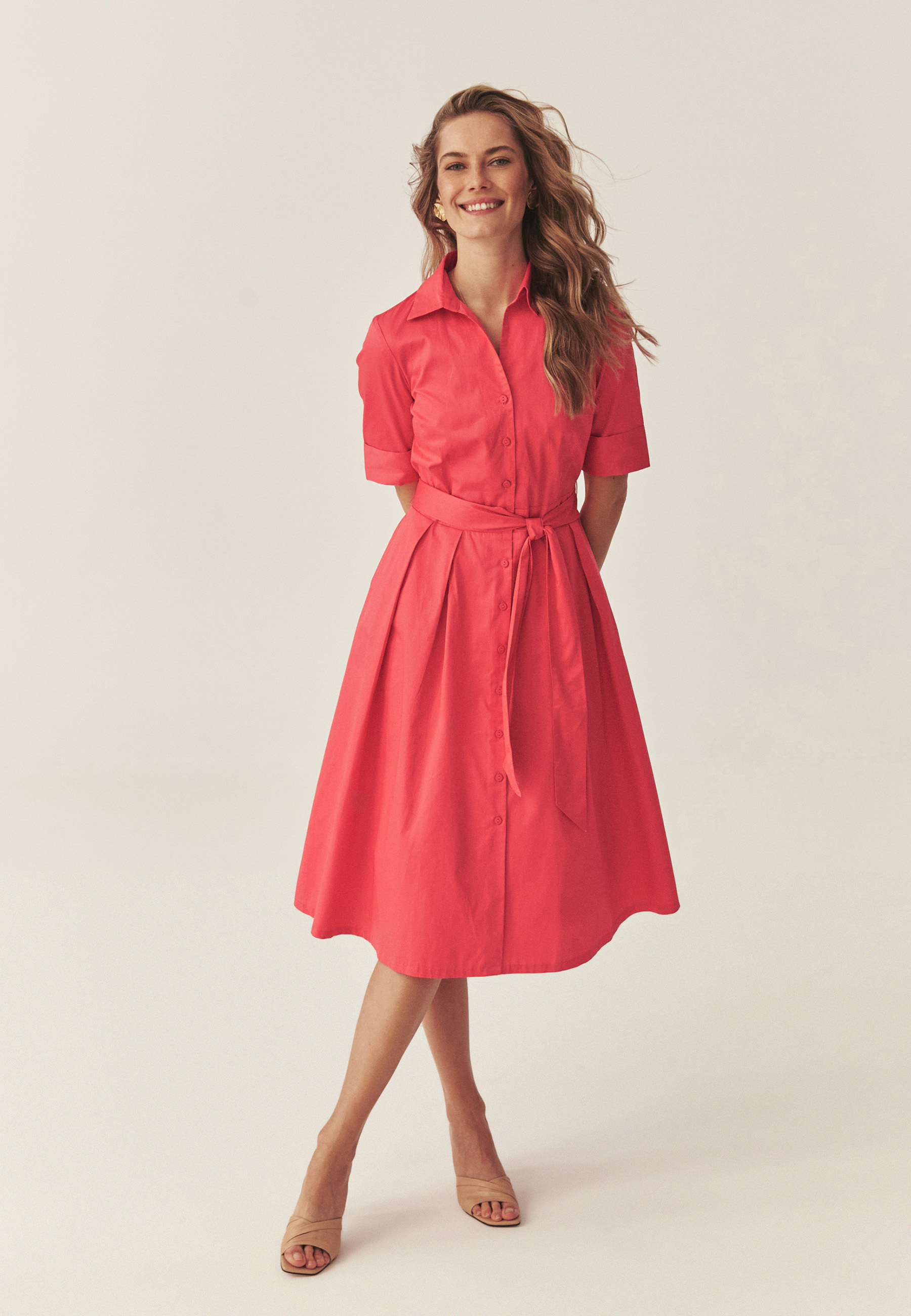 ROZKLOSZOWANA SUKIENKA Z BAWEŁNY - NIKI 1 CZERWONY 2