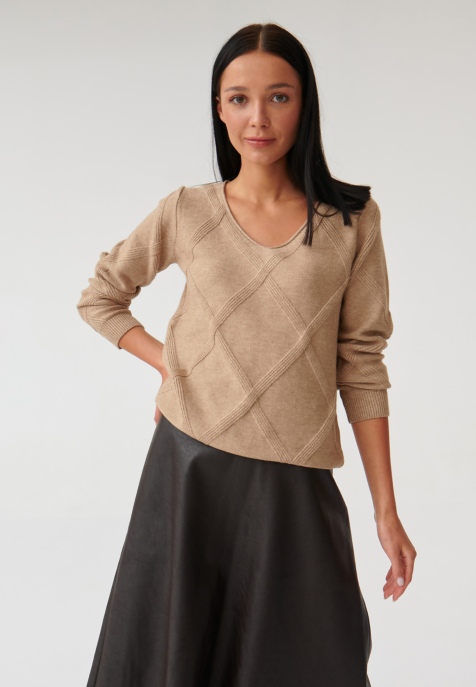 LADIES’ SWEATER WITH DIAMOND PATTERN BUMO LADIES’ SWEATER WITH DIAMOND PATTERN BUMO BEIGE 106307