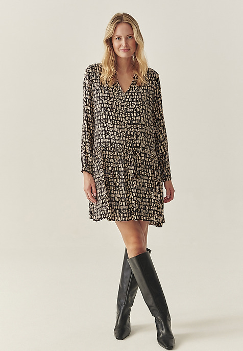 ŠATY Z VISKÓZY S ORIGINÁLNYM DIZAJNOM - MARLI HNEDÁ 2