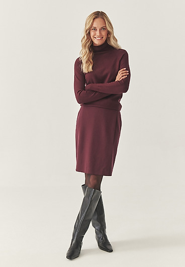 KOPERTOWA SPÓDNICA O OŁÓWKOWYM KROJU - BOWA KOPERTOWA SPÓDNICA O OŁÓWKOWYM KROJU - BOWA