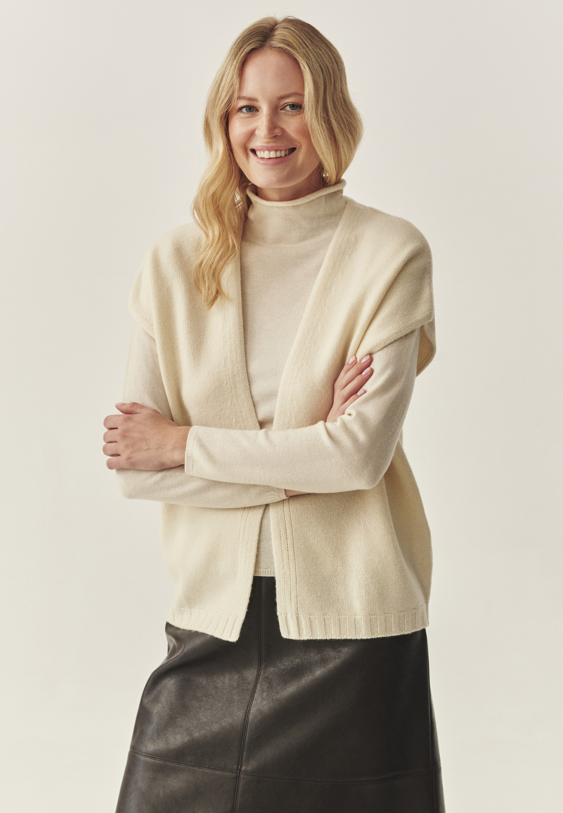 PLETENI JOPIČ S KOCKASTIM REZOM - GINA ECRU 2