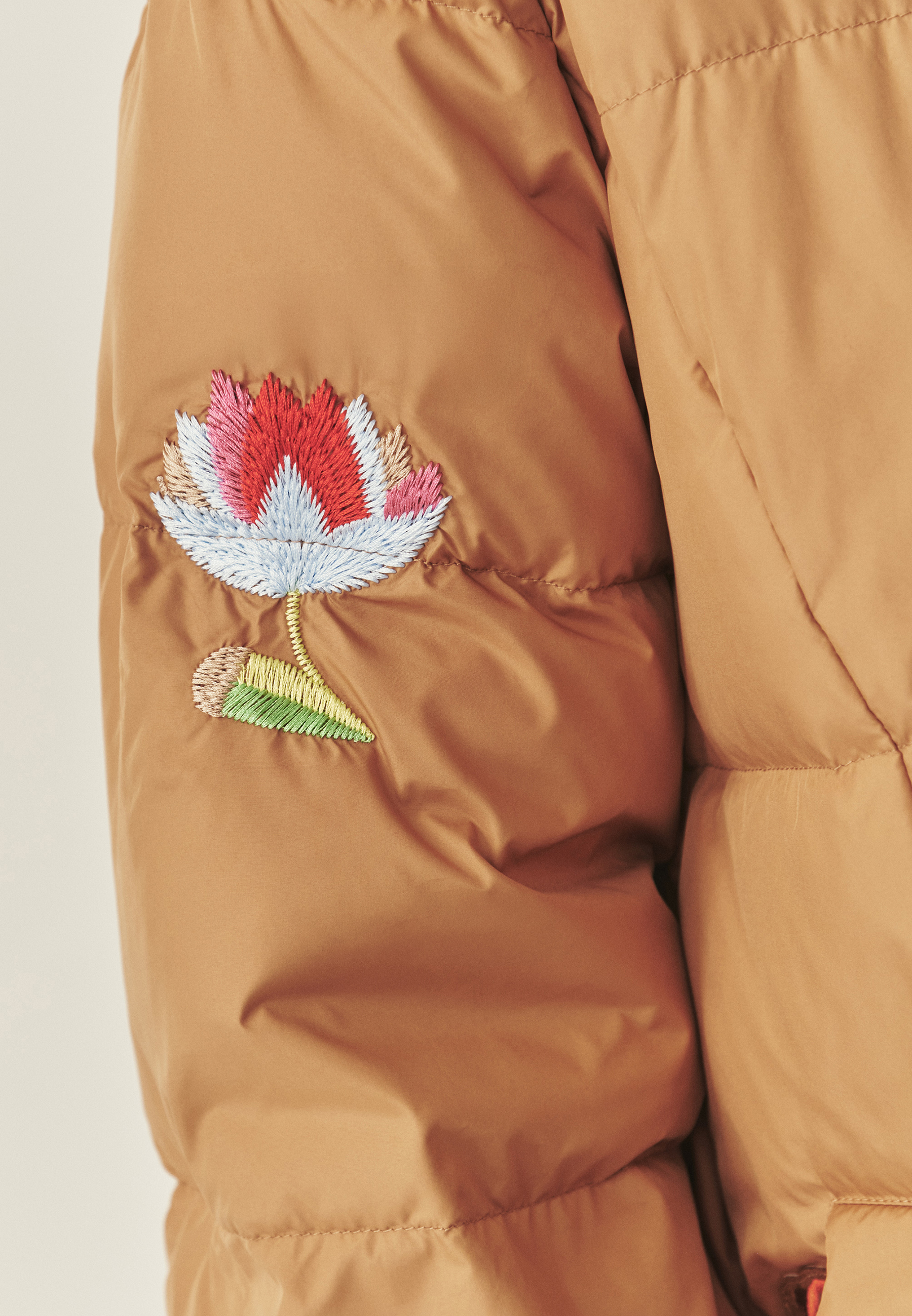 PUCHOWA KURTKA Z MISIEM USZATKIEM - KREZI BEŻOWY 2