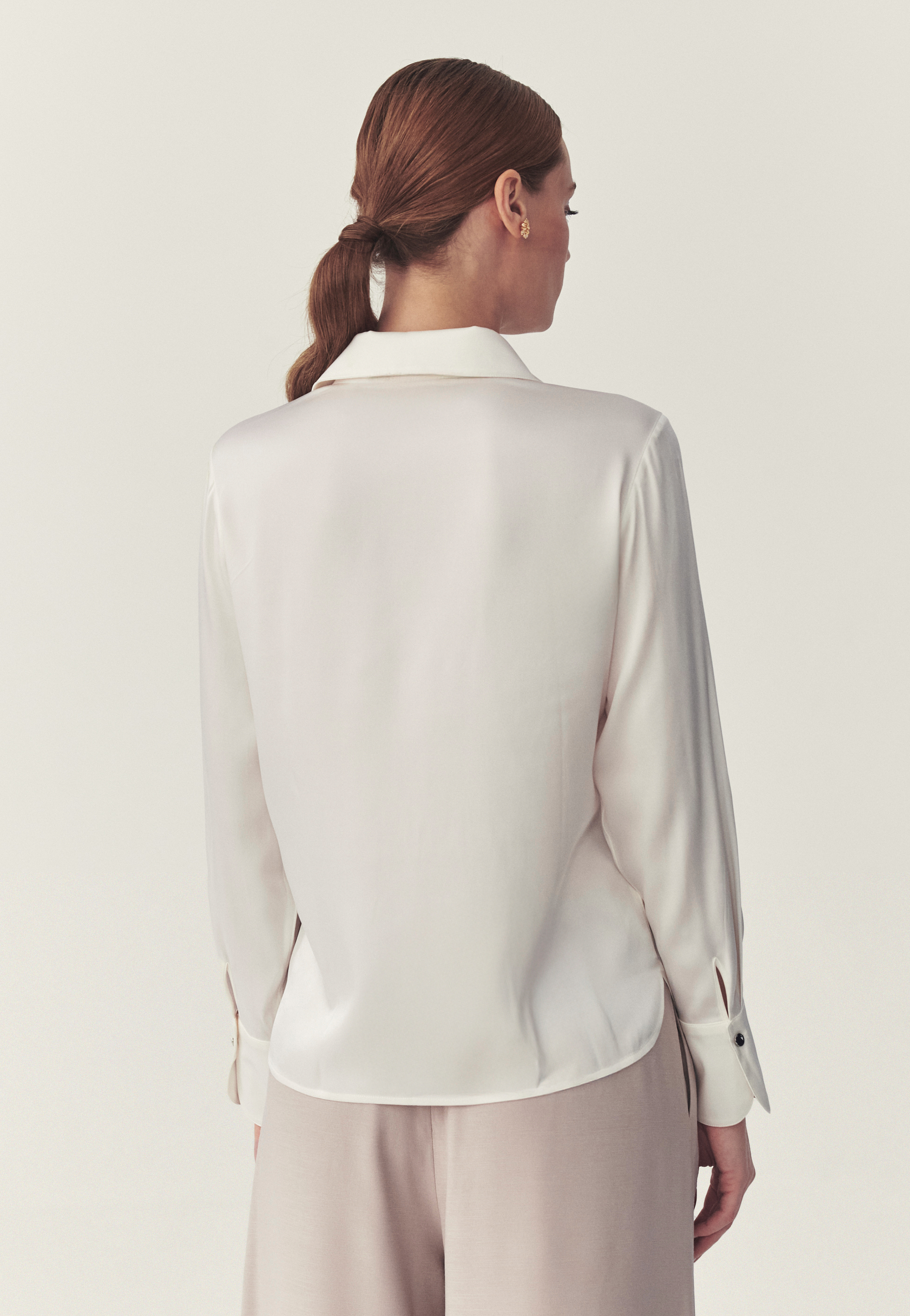 SATYNOWA KOSZULA Z JEDWABIEM - SILIKA ECRU 2