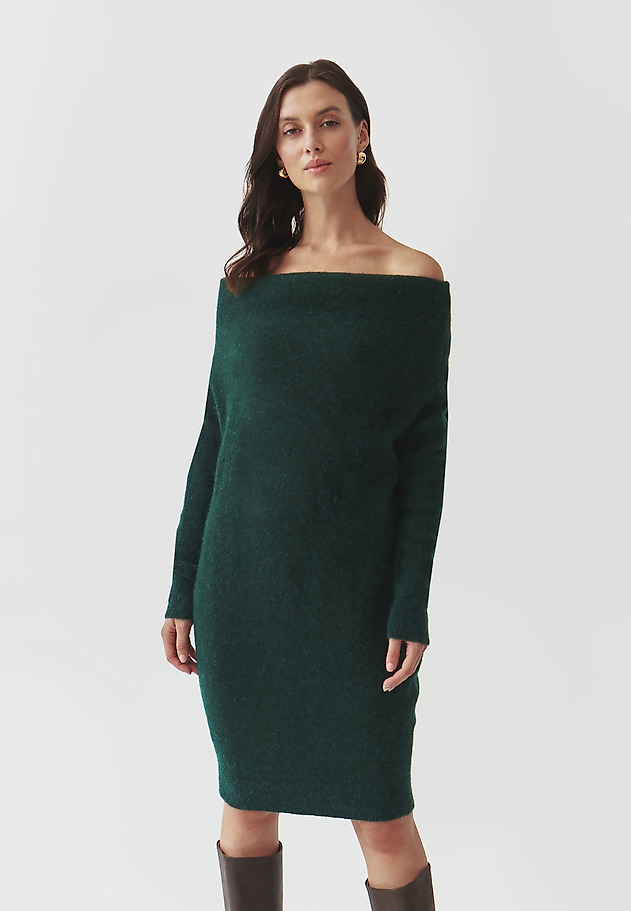 LADIES' DRESS IN YARN WITH A ‘WATER’ NECKLINE — AWATI LADIES' DRESS IN YARN WITH A ‘WATER’ NECKLINE — AWATI ZIELONY 2