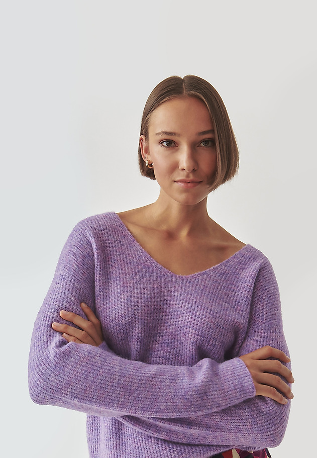 PULOVER DE DAMĂ LEJER, CU MÂNECĂ LUNGĂ - SOLO 2 PULOVER DE DAMĂ LEJER, CU MÂNECĂ LUNGĂ - SOLO 2 VIOLETĂ 1