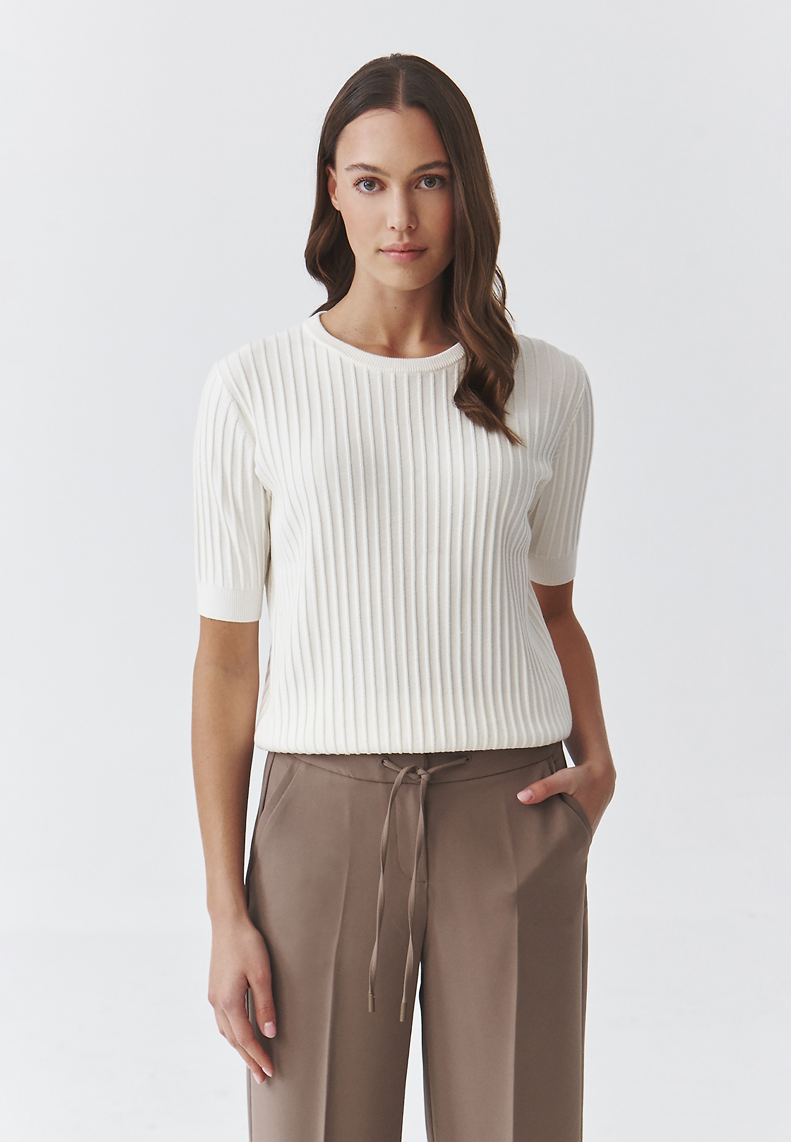 STYLISH LADIES' BLOUSE IN RIBBED YARN — BAZO STYLISH LADIES' BLOUSE IN RIBBED YARN — BAZO ECRU 104930