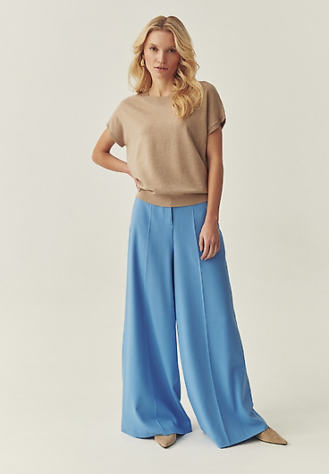 LUŹNA BLUZKA Z WISKOZĄ LENZING™ ECOVERO™ - SUFI LUŹNA BLUZKA Z WISKOZĄ LENZING™ ECOVERO™ - SUFI