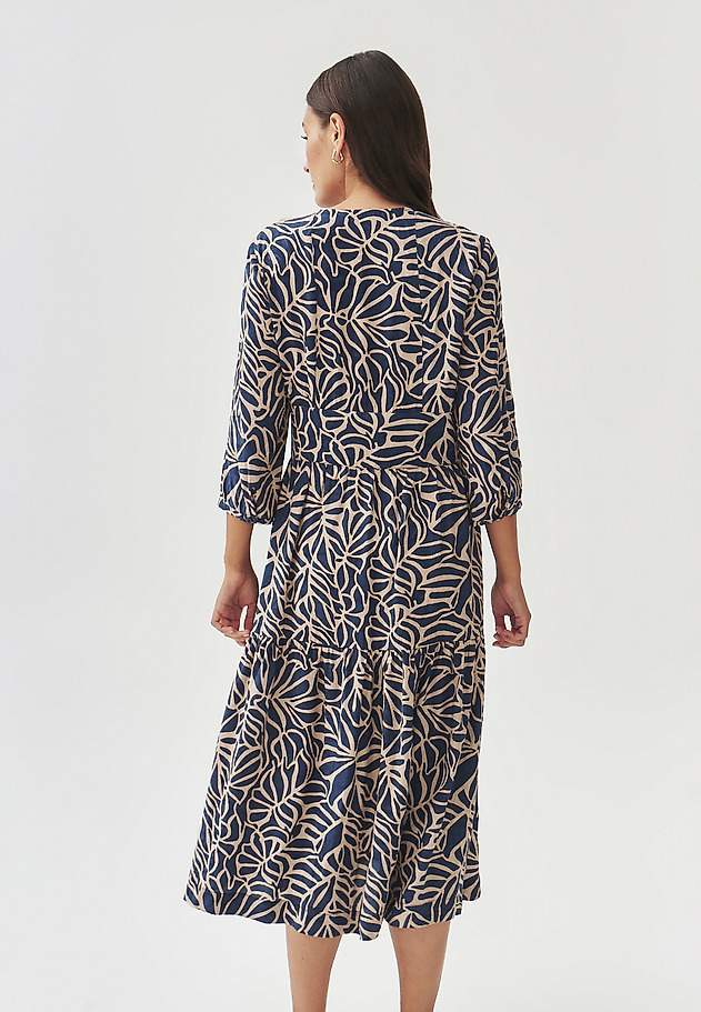 WZORZYSTA SUKIENKA WISKOZOWA Z RĘKAWEM 3/4  - KAMDI WZORZYSTA SUKIENKA WISKOZOWA Z RĘKAWEM 3/4  - KAMDI MULTIKOLOR 3