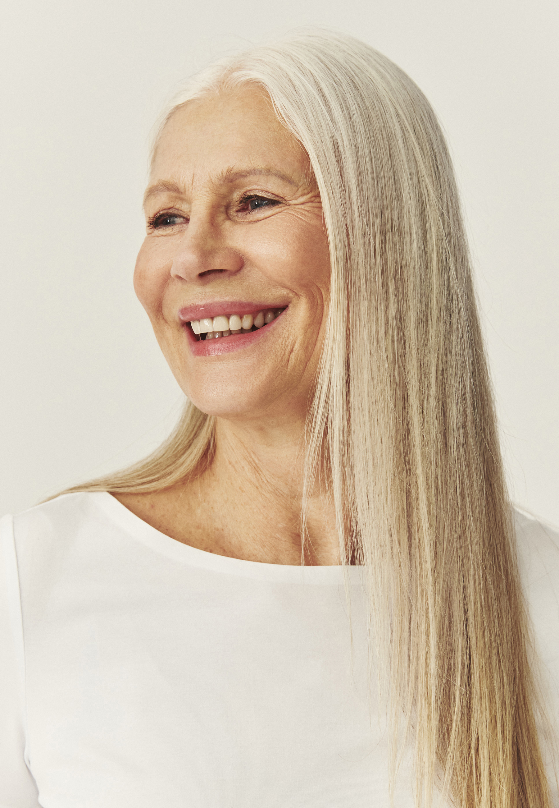 PŘILÉHAVÁ HALENKA S BAVLNOU – MIKAJA BÍLÁ 2