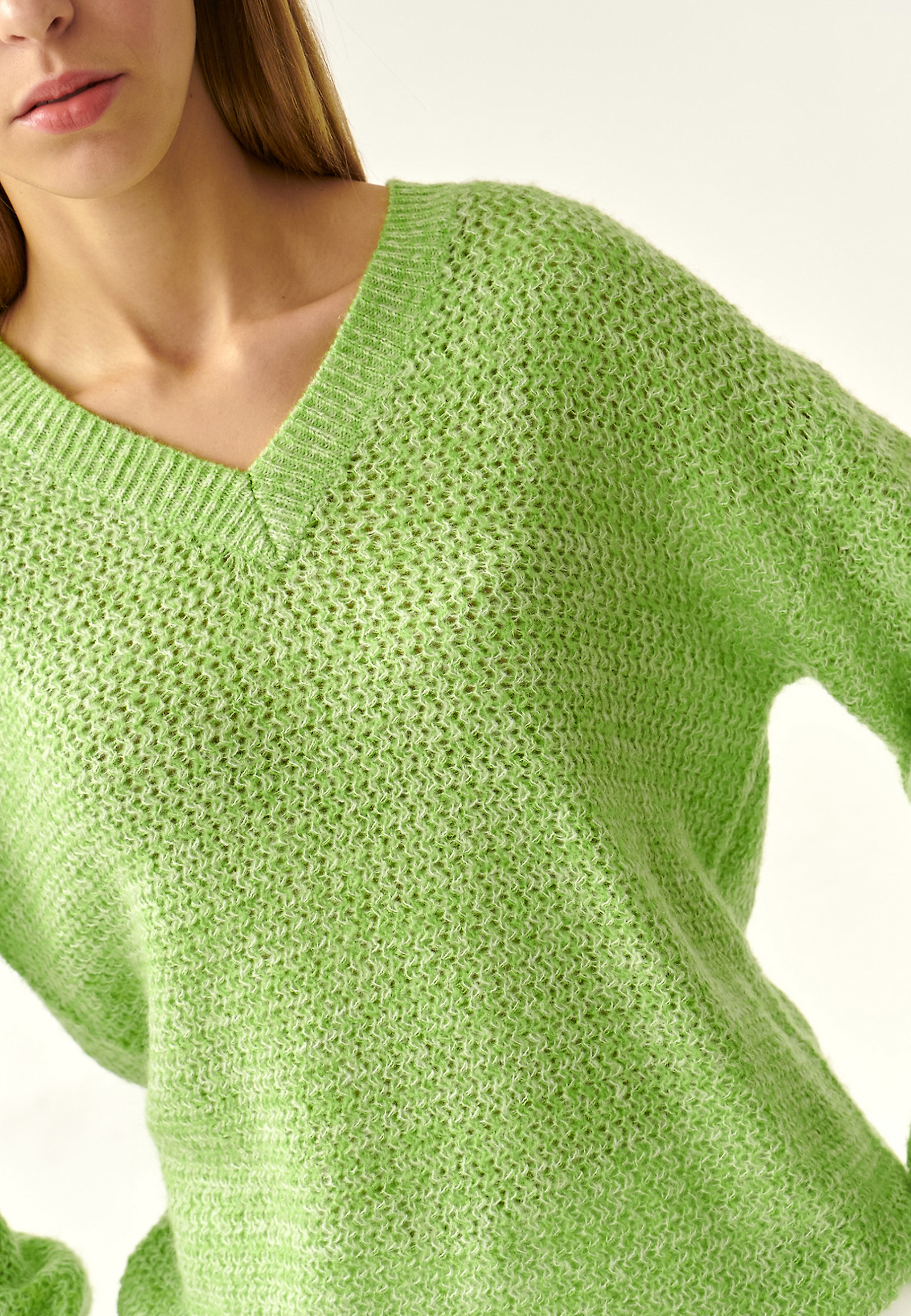 STRUKTURALNY SWETER DAMSKI LASO STRUKTURALNY SWETER DAMSKI LASO ZIELONY 86358