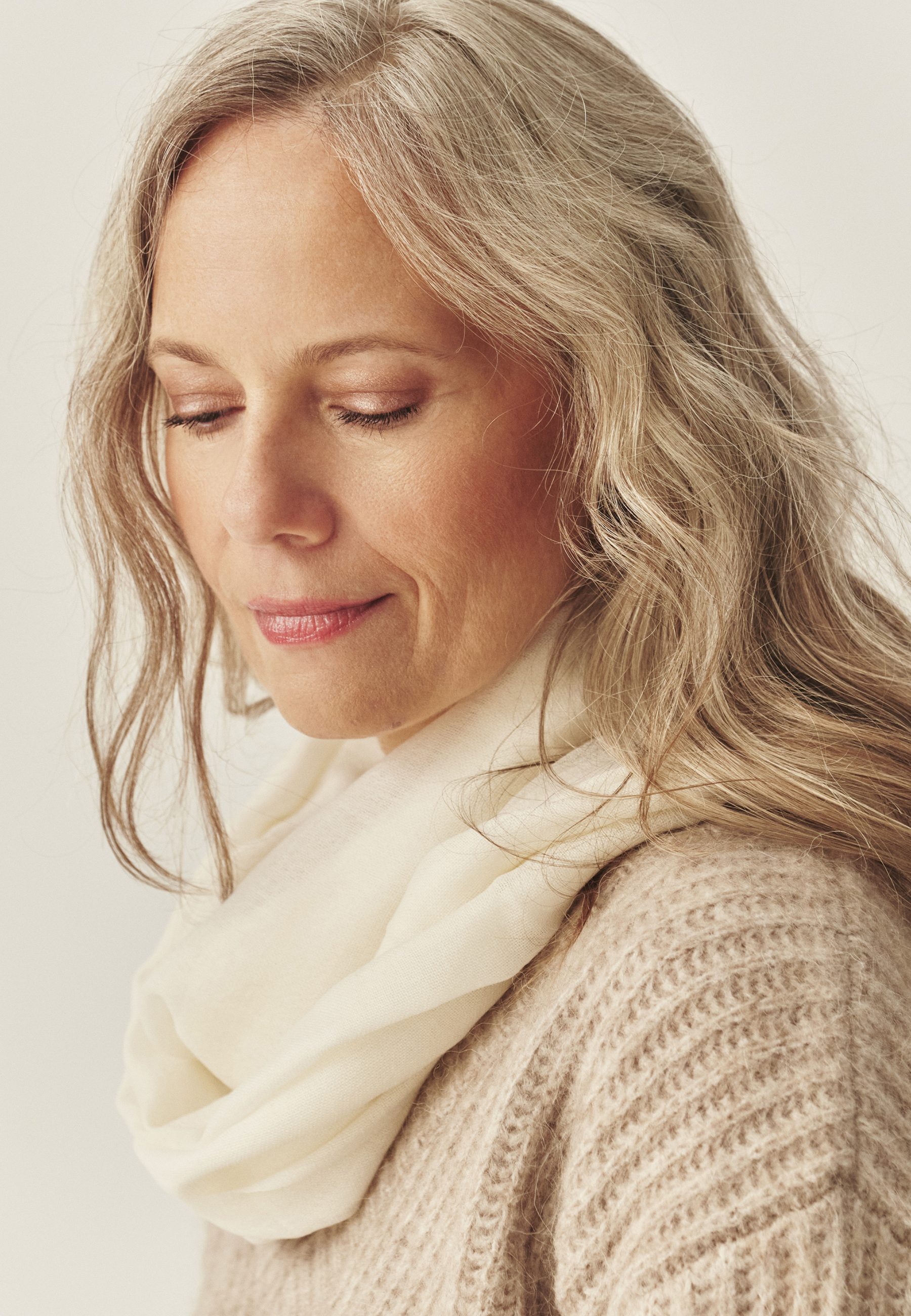 FULAR DIN LANA PENTRU DOAMNE - EDORI ECRU 2