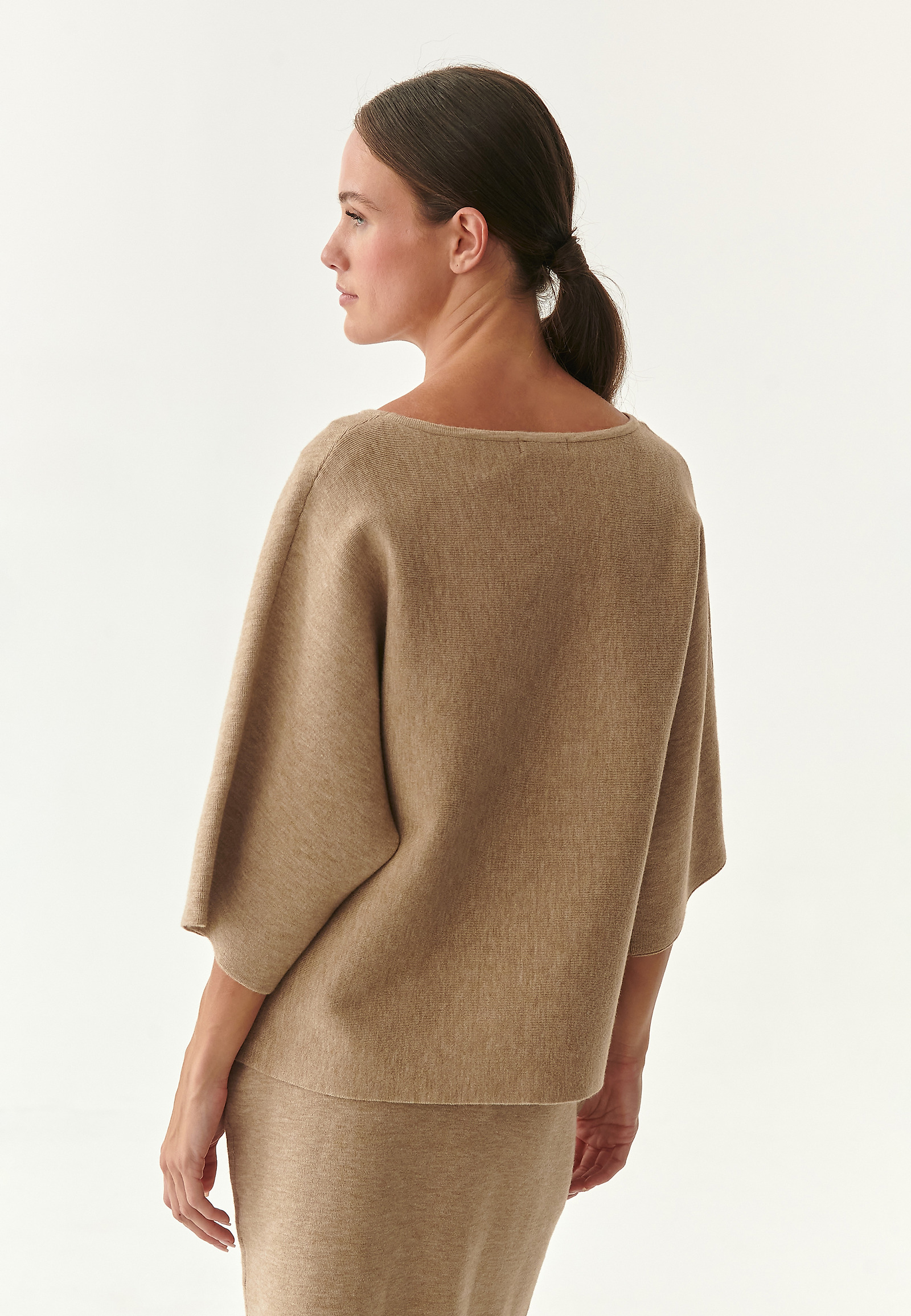 LADIES' SIMPLE SWEATER RAFIA LADIES' SIMPLE SWEATER RAFIA BEIGE 84586