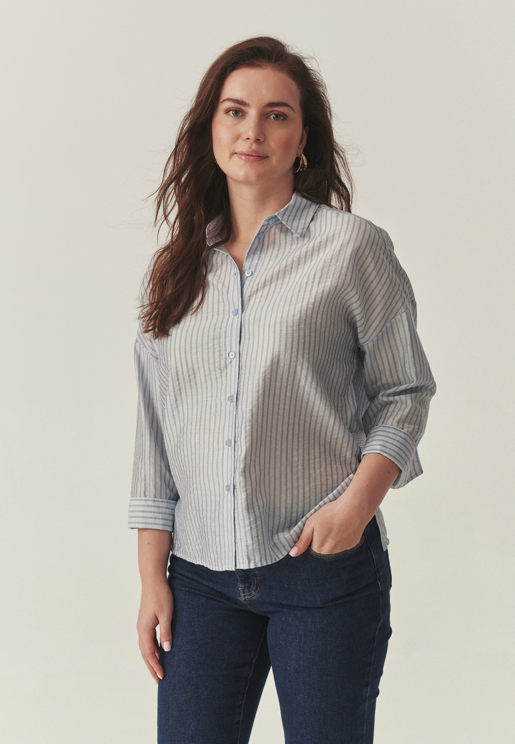 CĂMAȘĂ OVERSIZE ÎN DUNGI — RAYA ALBASTRU 2