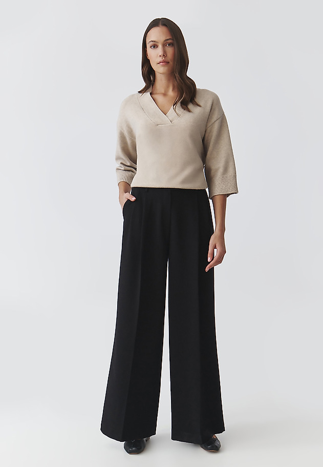 TIMELESS LADIES' JUMPER WITH WIDE SLEEVES — MIU TIMELESS LADIES' JUMPER WITH WIDE SLEEVES — MIU BEŻOWY 2