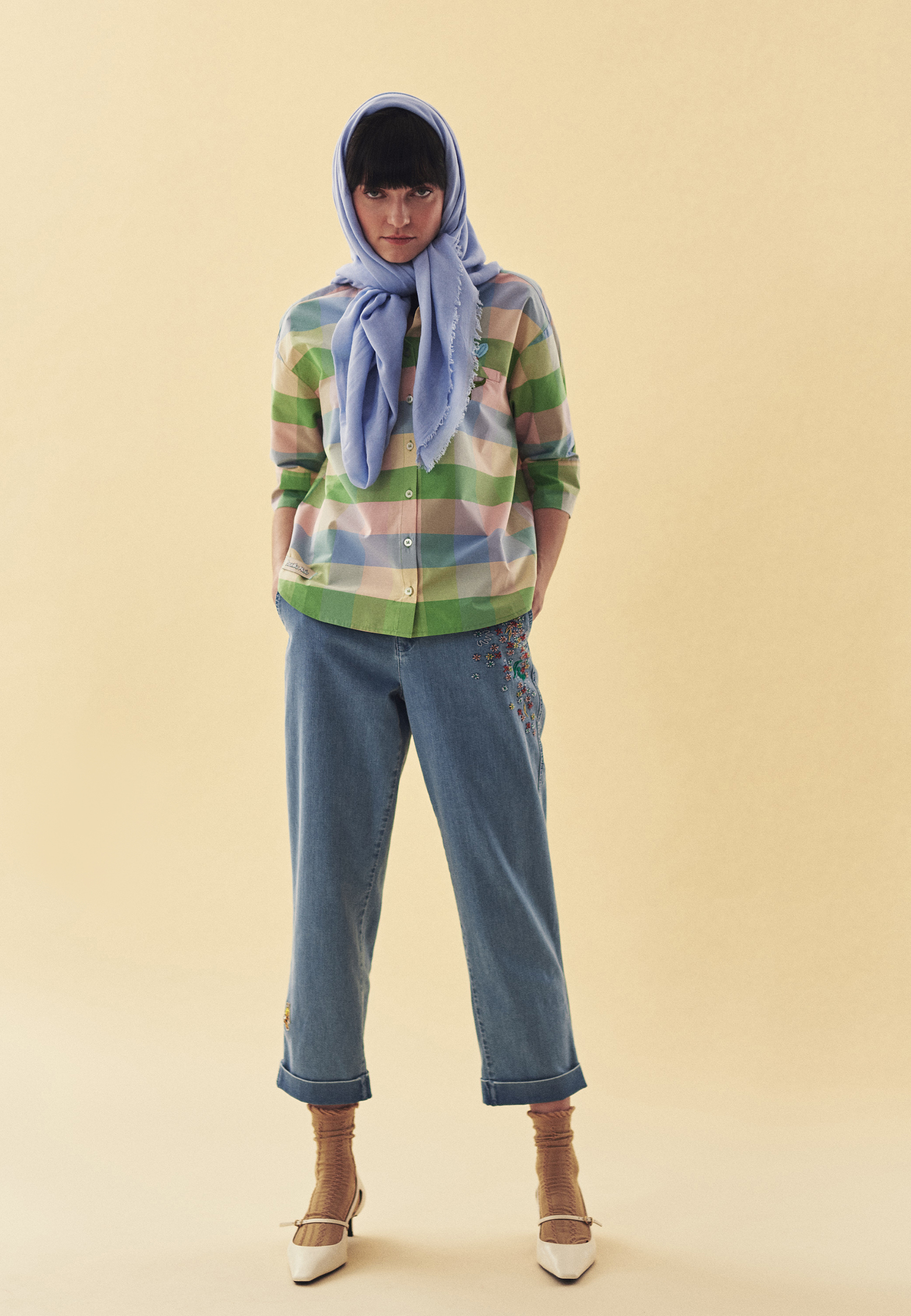 DENIMOWE SPODNIE Z MANKIETEM - SEREMIO