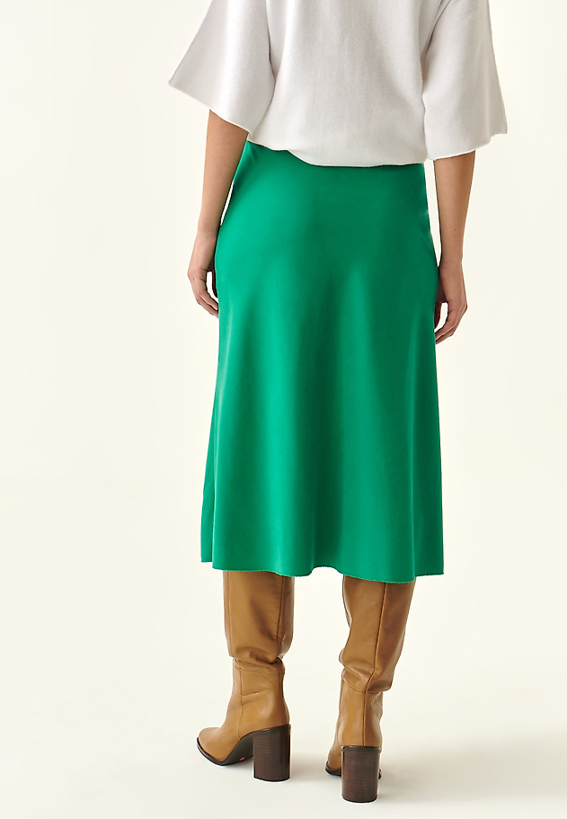 LADIES' MIDI SLANTED SKIRT URBI LADIES' MIDI SLANTED SKIRT URBI ZIELONY 3
