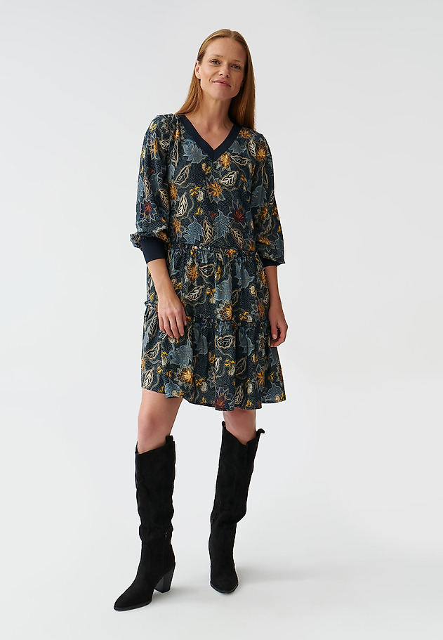 LADIES’ PATTERNED DRESS WITH V-SHAPE NECKLINE EMRAMI LADIES’ PATTERNED DRESS WITH V-SHAPE NECKLINE EMRAMI MULTIKOLOR 1