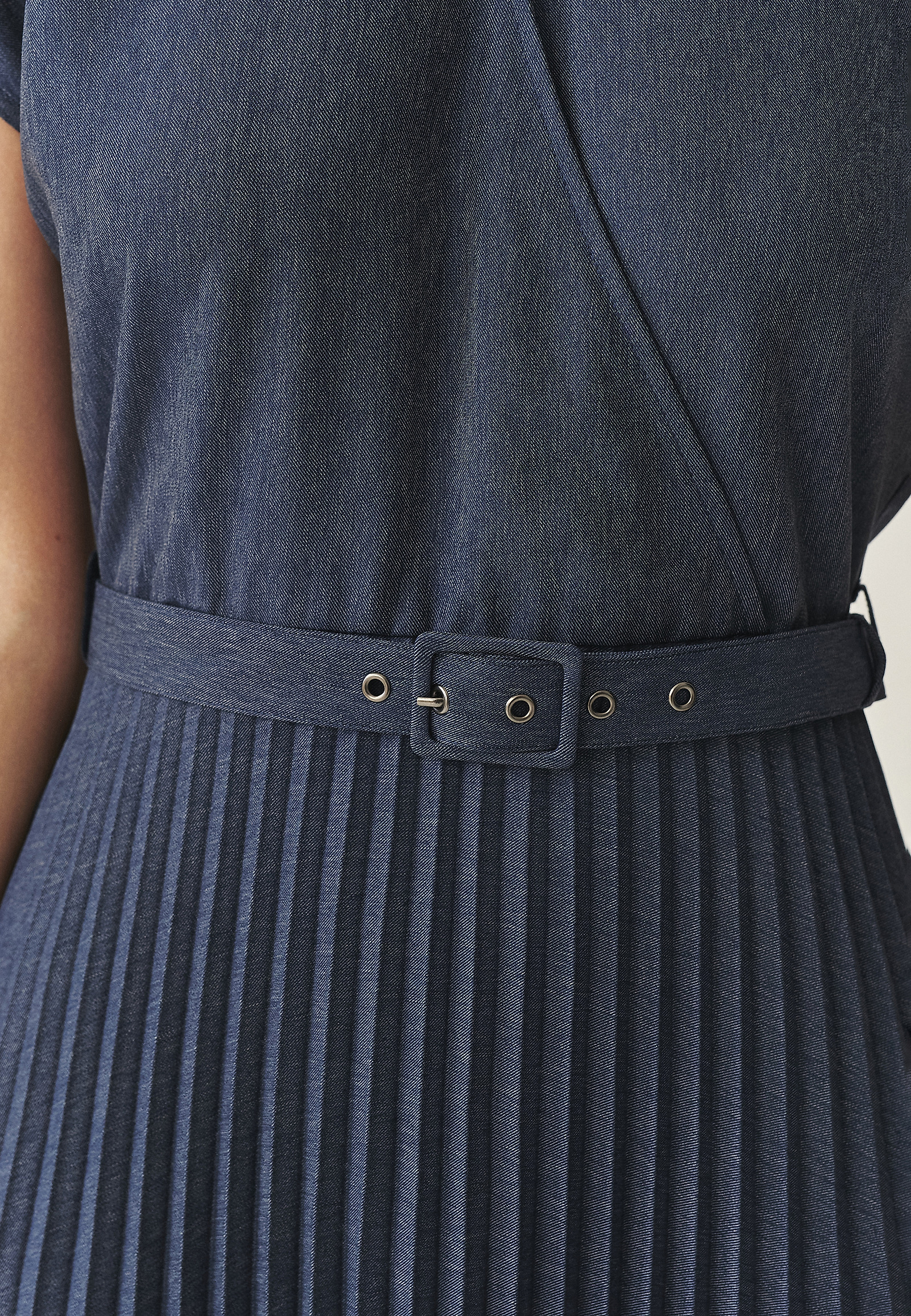 ROBE TIP ENVELOPE CU FUND PLIAT - MARIENNA ROBE TIP ENVELOPE CU FUND PLIAT - MARIENNA ALBASTRU 114509
