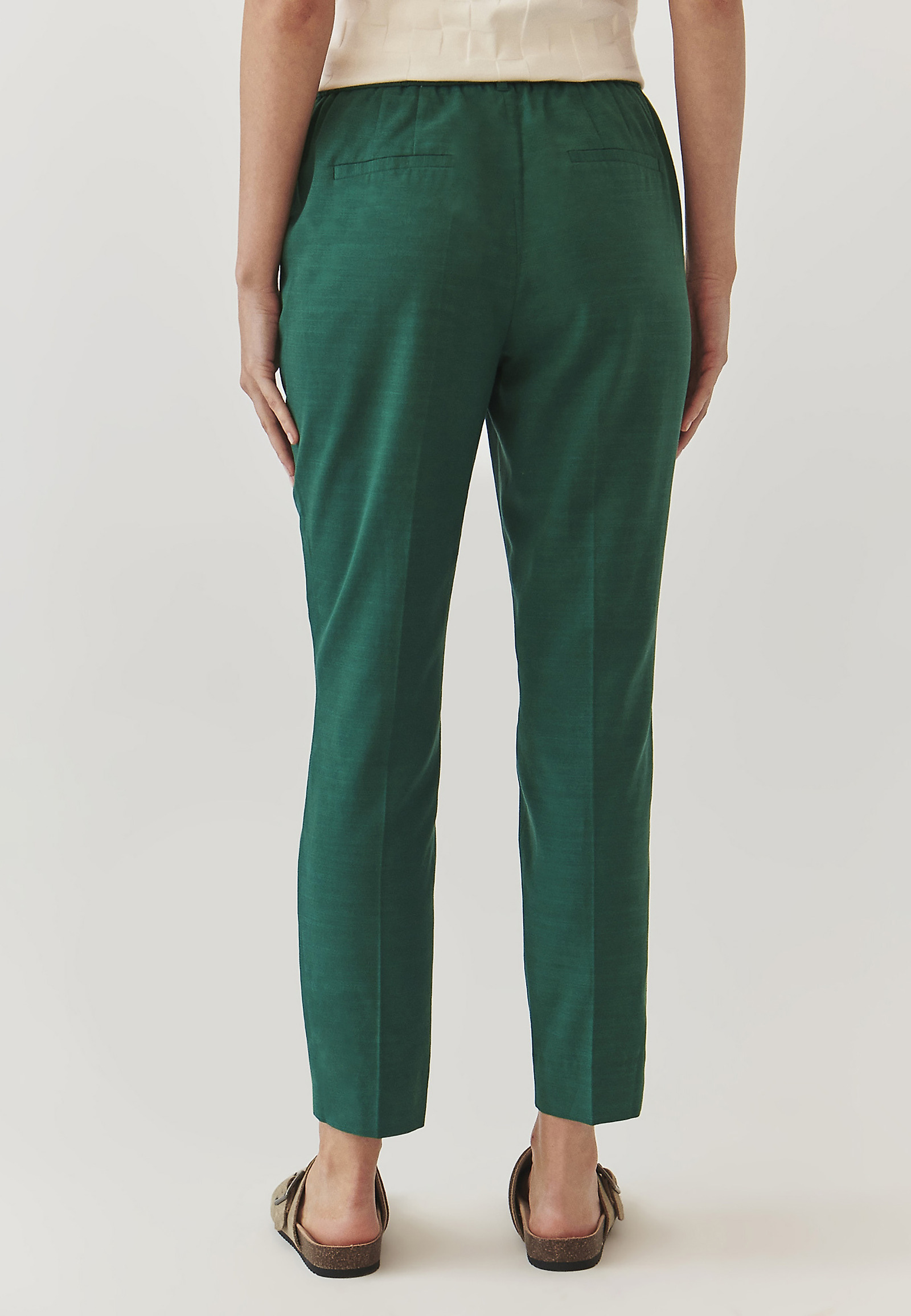LADIES’ TROUSERS WITH SLITS ON THE LEG - KOLIA 2 LADIES’ TROUSERS WITH SLITS ON THE LEG - KOLIA 2 GREEN 98845