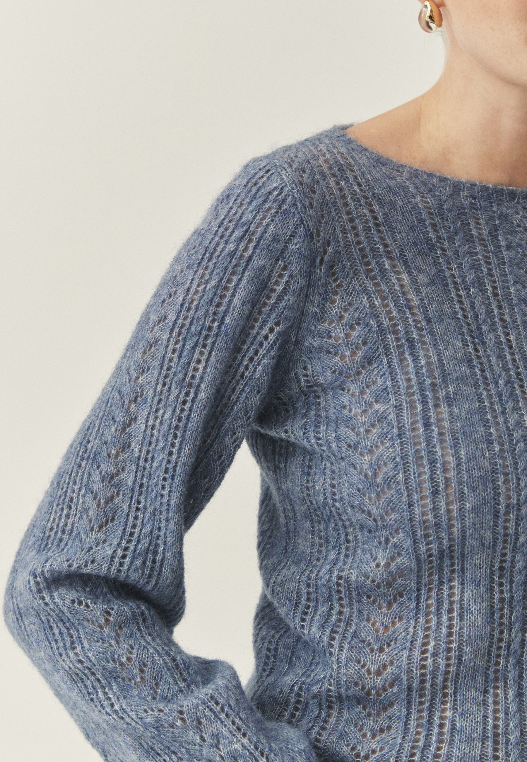 SWETER Z WEŁNĄ I MOHEREM - ELENI NIEBIESKI 2
