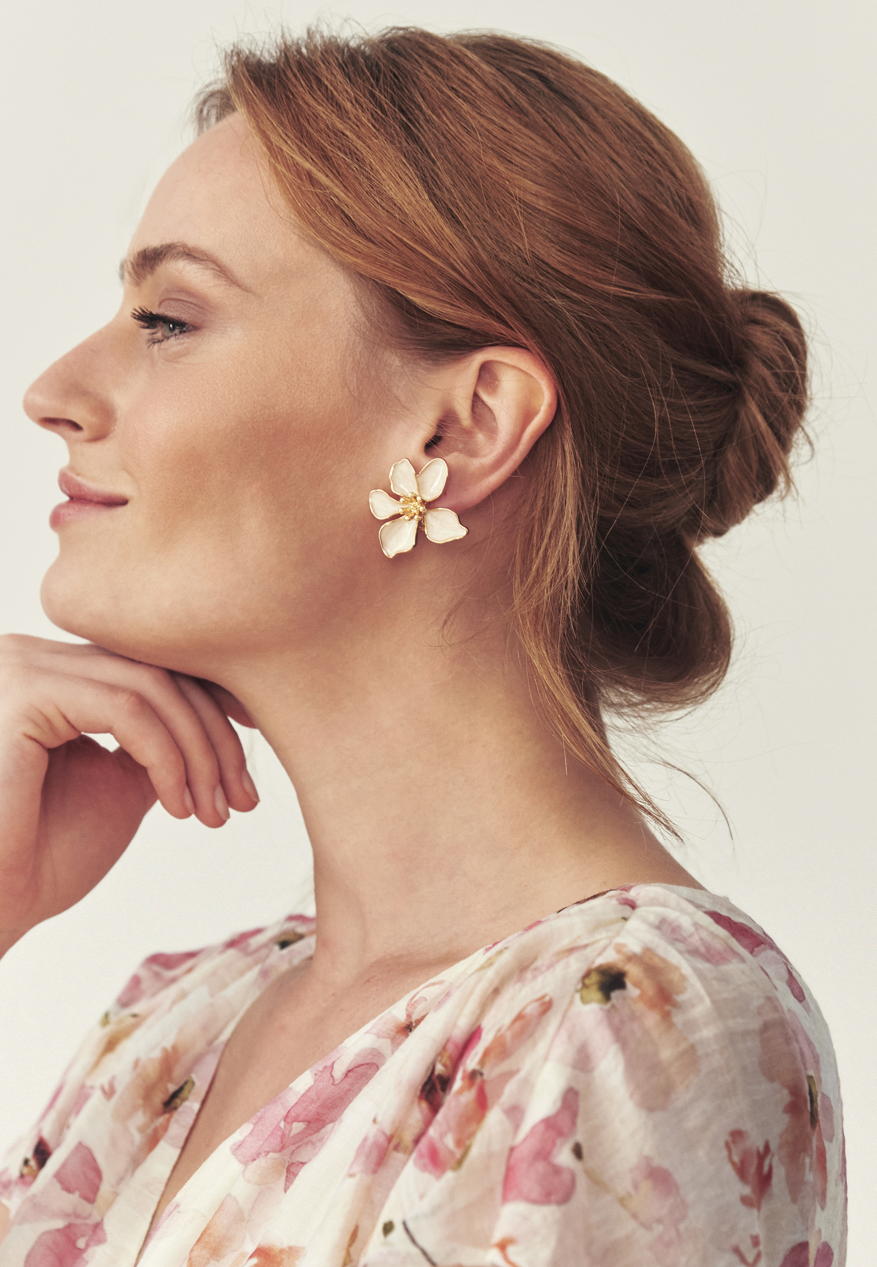 NÁUŠNICE S KVĚTINOVÝM MOTIVEM – REGI VÍCEBAREVNÝ 2